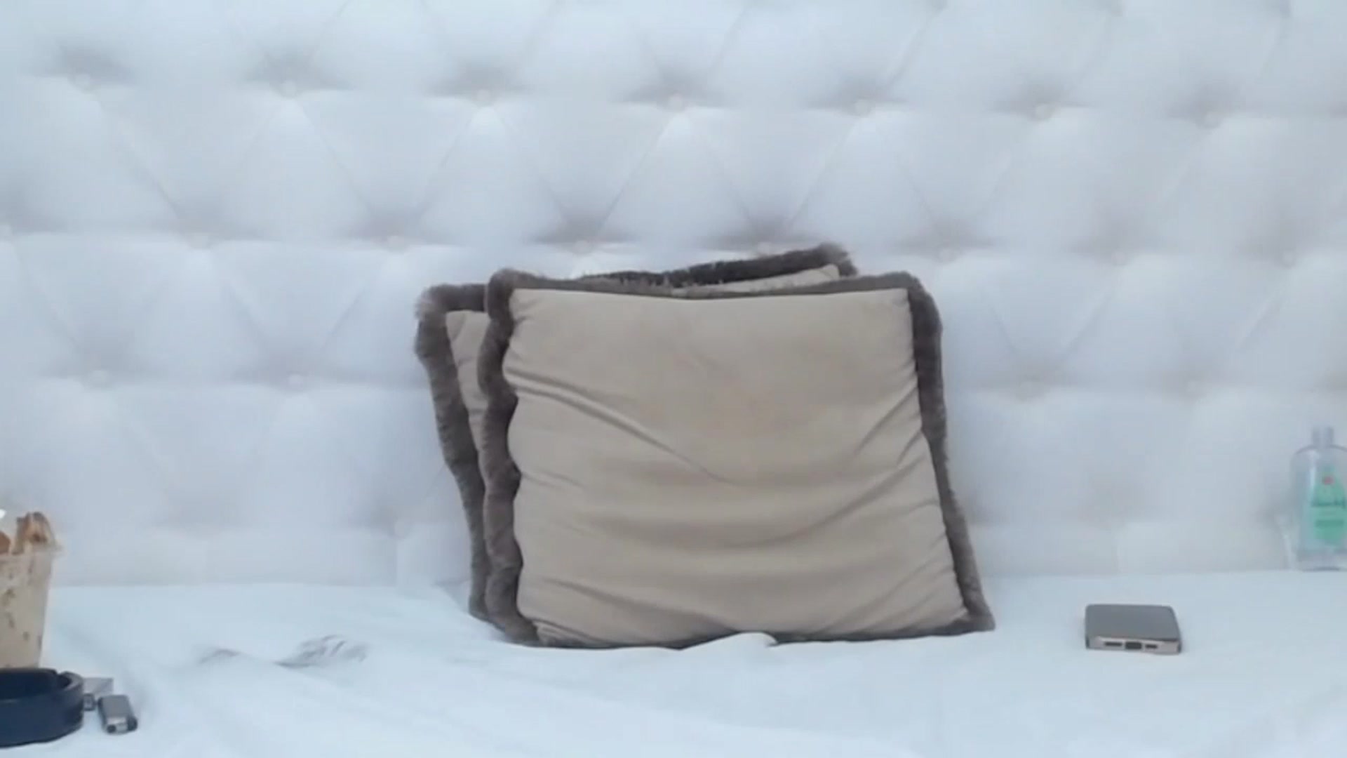 Gallery image thumbnail from MelanieLexxx's myfreecams stream on, 11/08/2023, 21:00 image 13 of 20