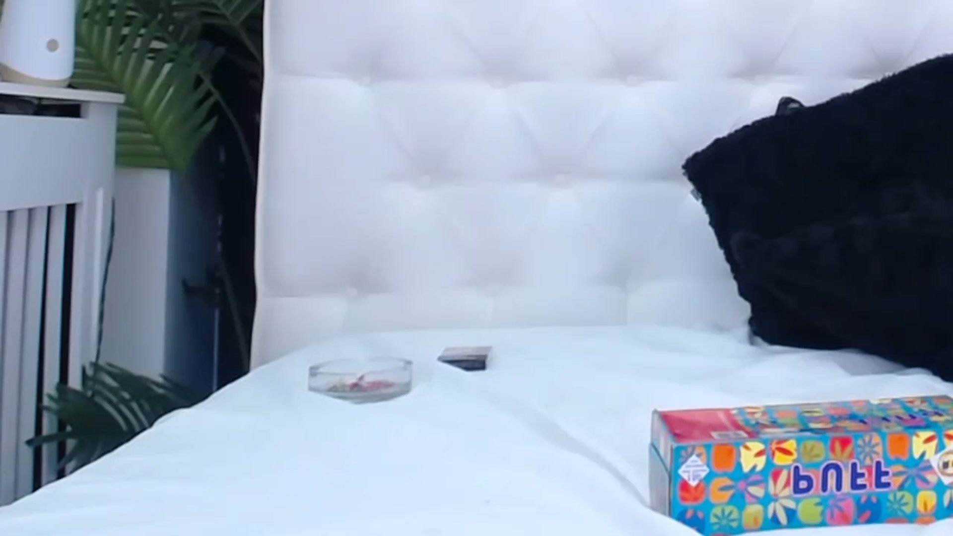 Gallery image thumbnail from MelanieLexxx's myfreecams stream on, 12/13/2023, 19:50 image 19 of 20