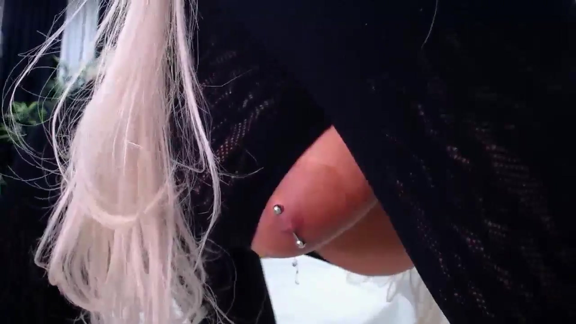 Gallery image thumbnail from MelanieLexxx's myfreecams stream on, 05/18/2024, 19:43 image 20 of 20