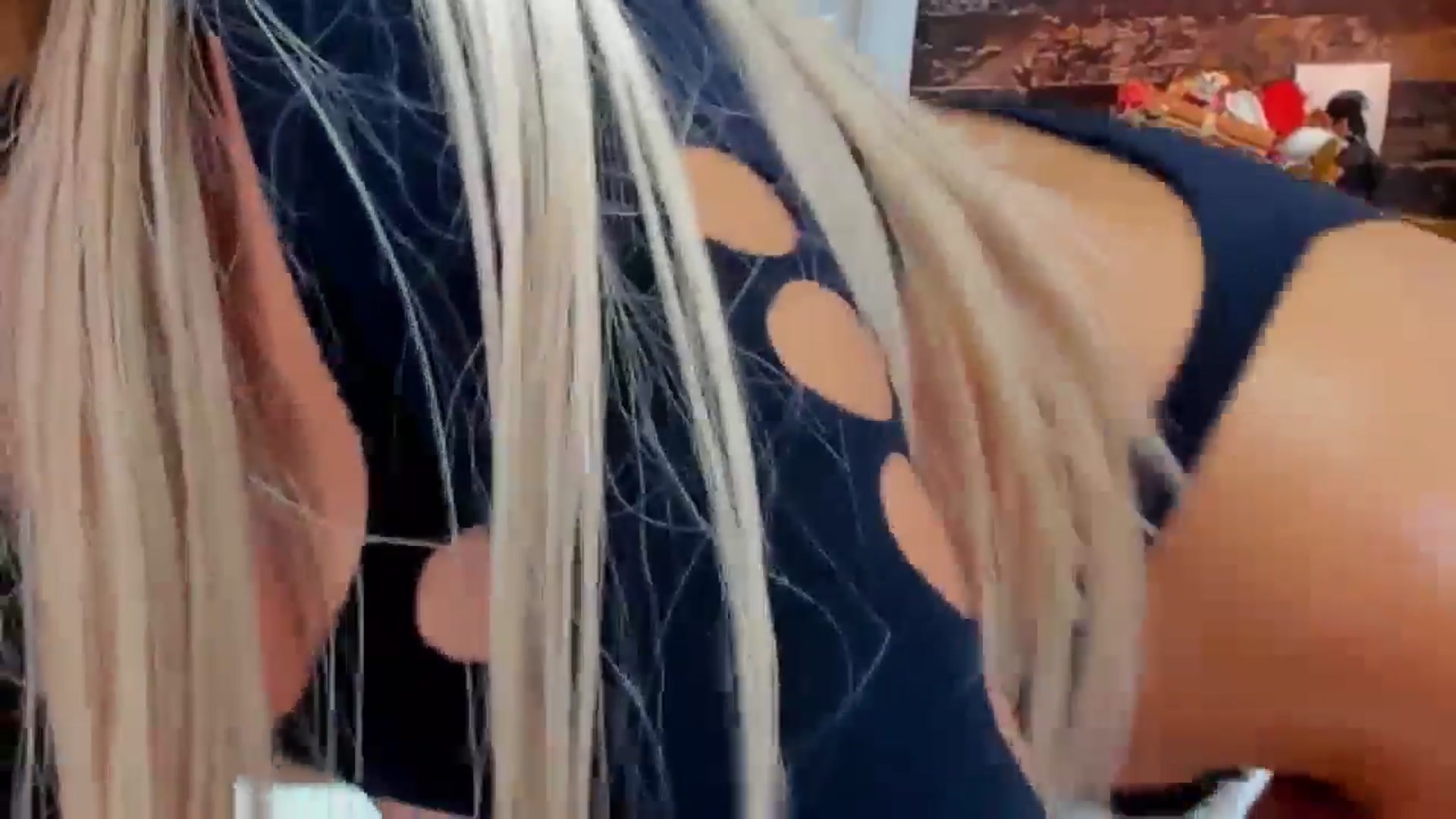 Gallery image thumbnail from MelanieLexxx's myfreecams stream on, 11/21/2024, 21:33 image 14 of 20