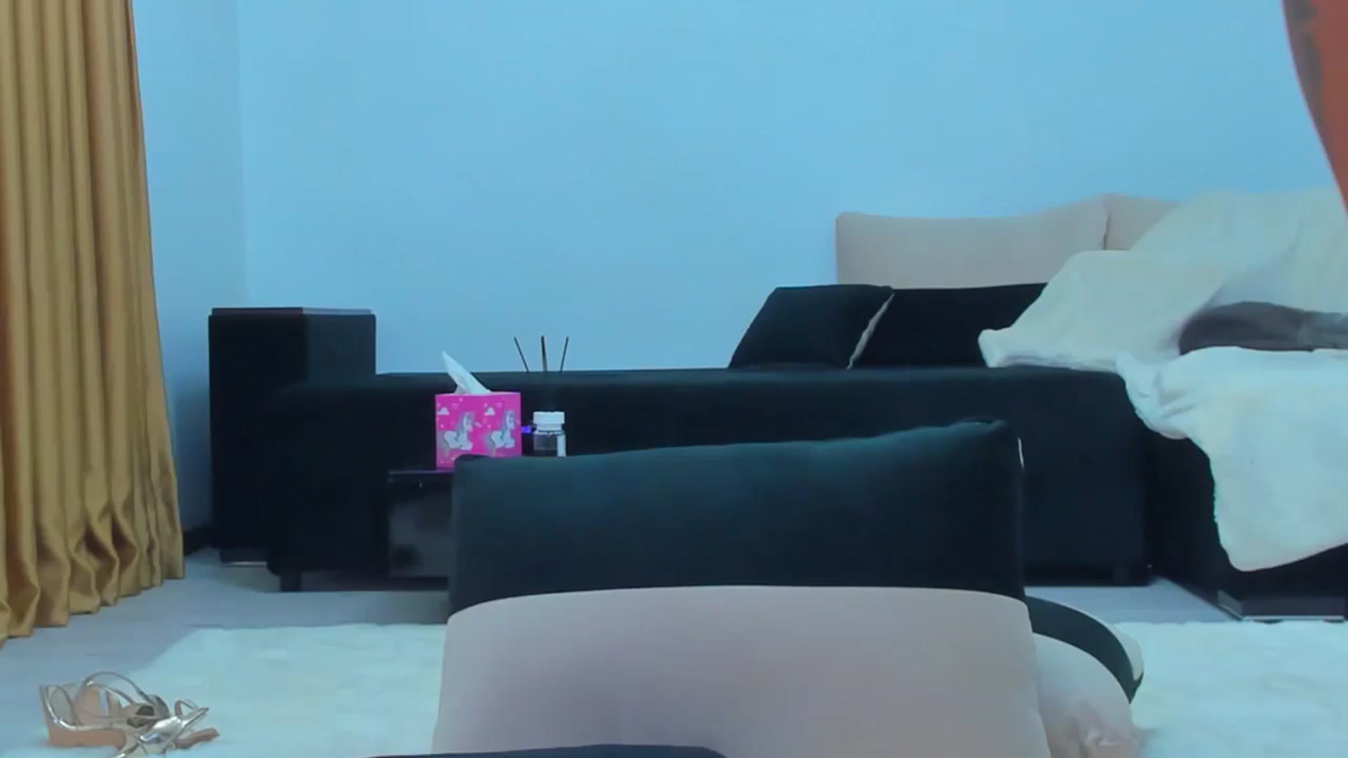Gallery image thumbnail from MelanieLexxx's myfreecams stream on, 01/27/2025, 16:04 image 16 of 20