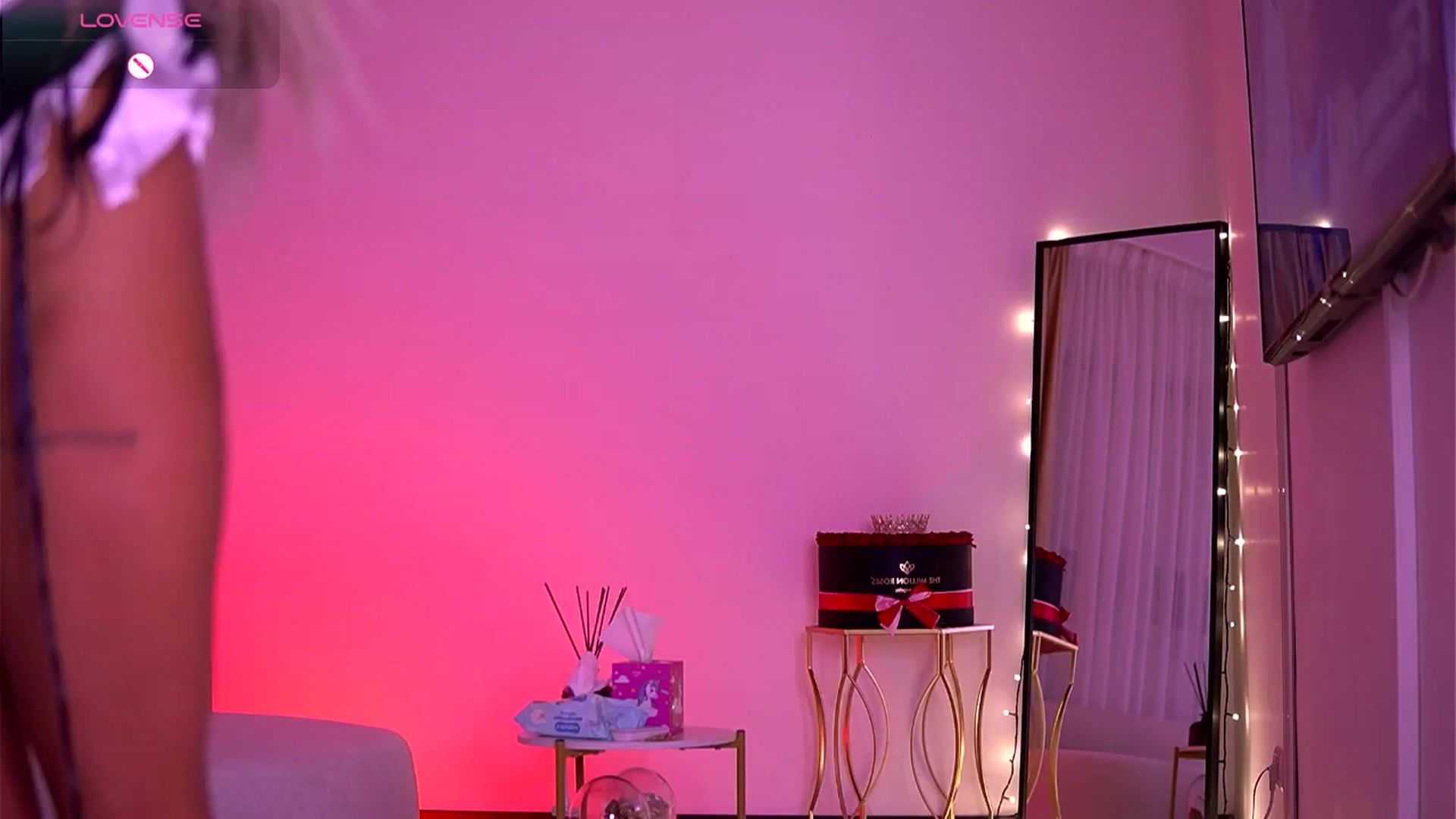 Gallery image thumbnail from MelanieLexxx's myfreecams stream on, 01/31/2026, 18:57 image 15 of 20