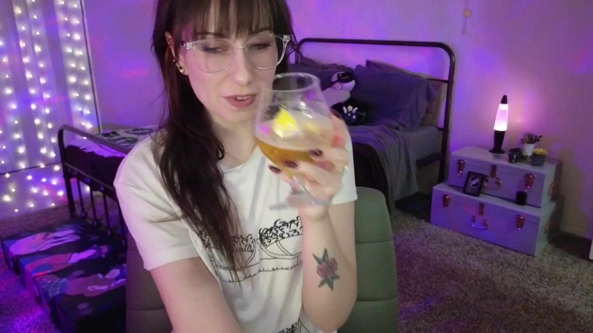 Gallery image thumbnail from MelanieRo's myfreecams stream on, 08/07/2025, 06:16 image 7 of 20