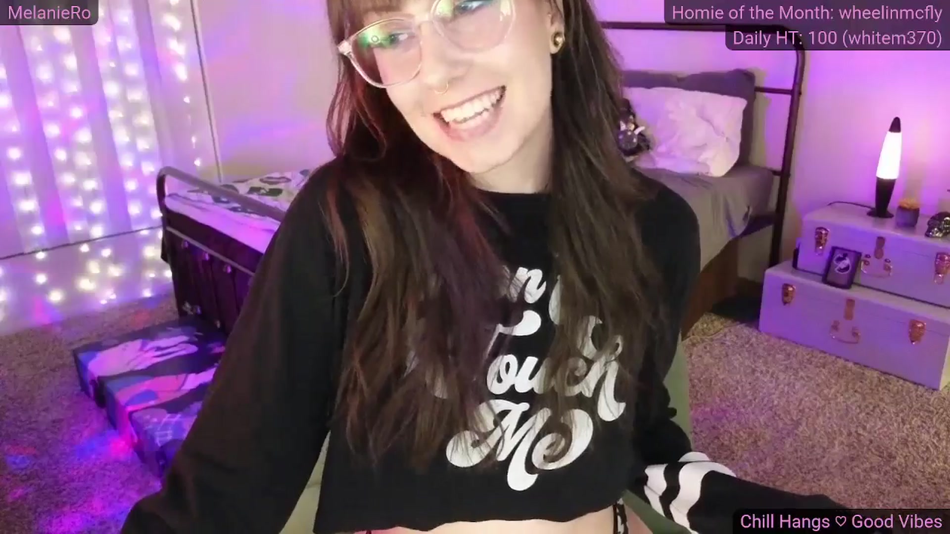 Gallery image thumbnail from MelanieRo's myfreecams stream on, 09/19/2025, 07:01 image 9 of 20