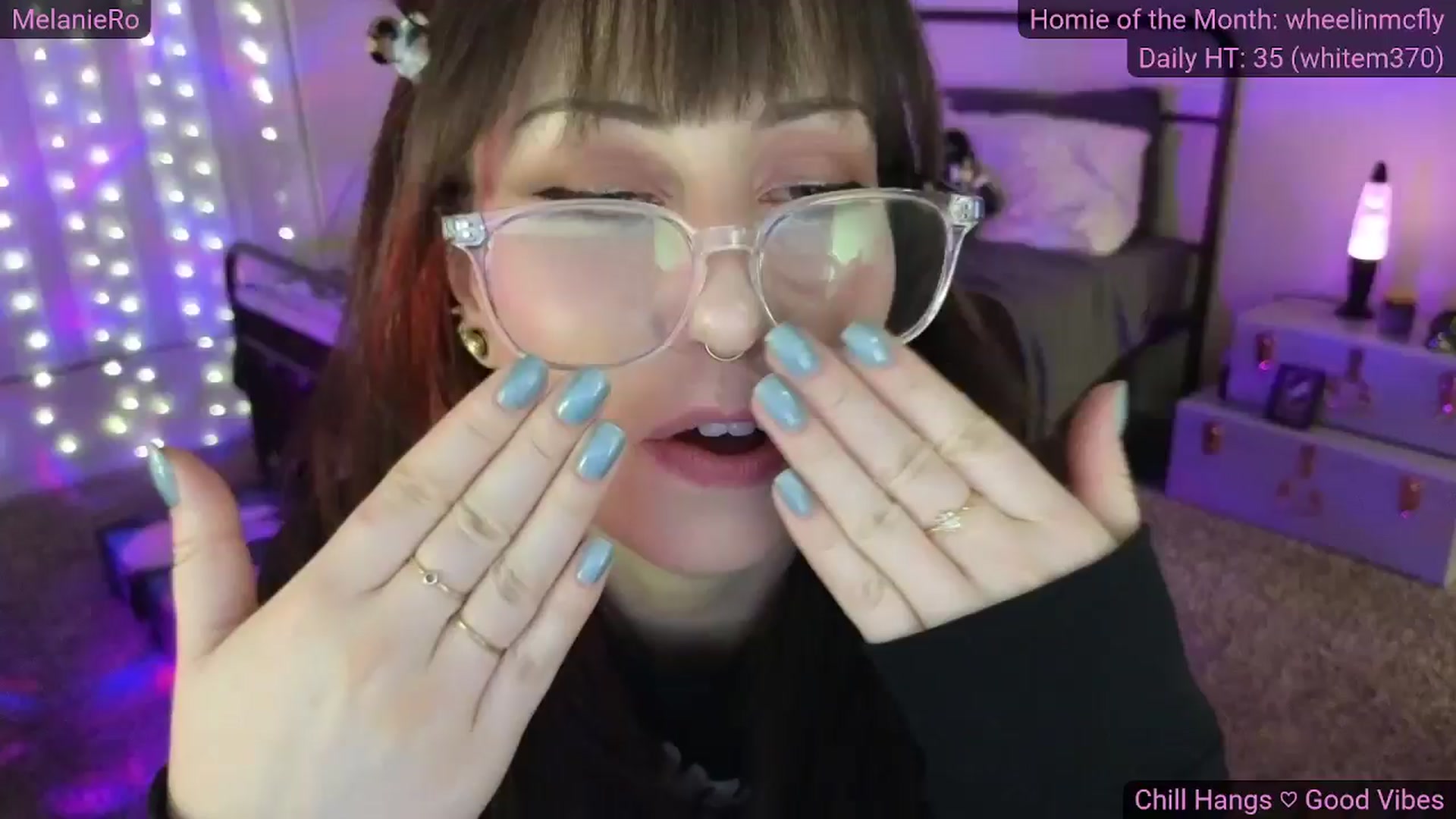 Gallery image thumbnail from MelanieRo's myfreecams stream on, 09/19/2025, 07:01 image 1 of 20