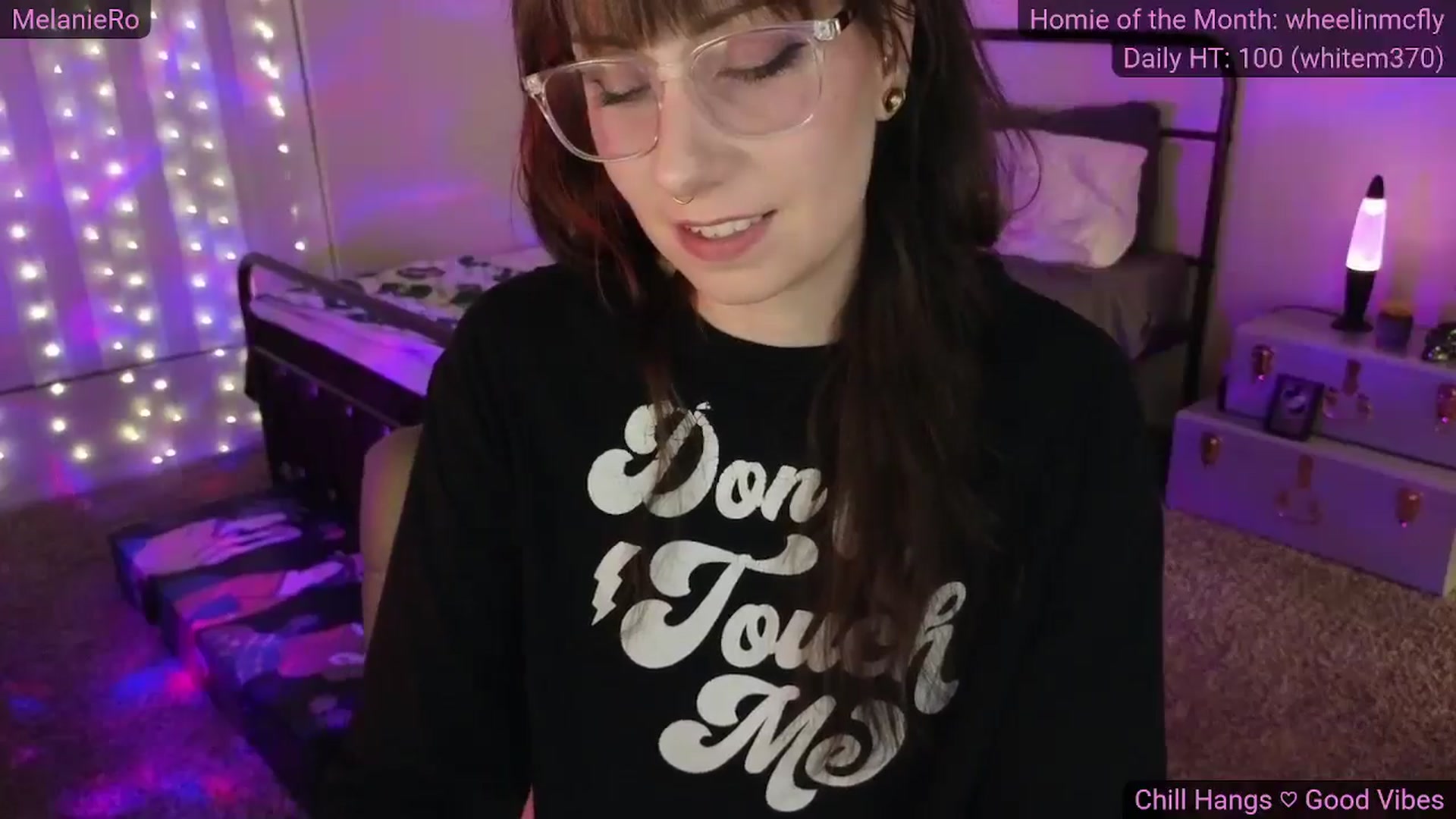 Gallery image thumbnail from MelanieRo's myfreecams stream on, 09/19/2025, 07:01 image 7 of 20