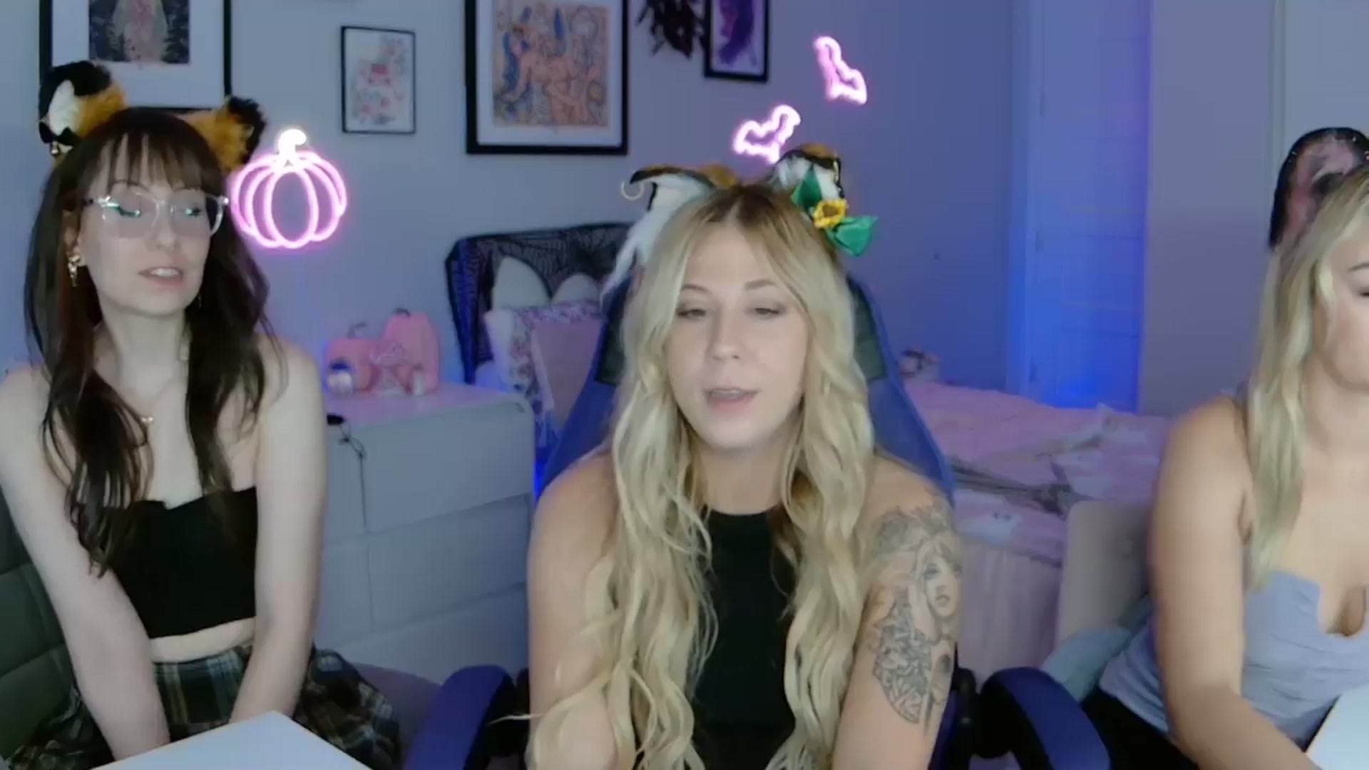 Gallery image thumbnail from MelanieRo's myfreecams stream on, 10/06/2025, 03:50 image 11 of 20