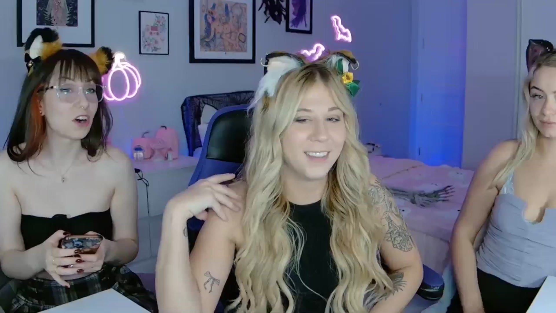 Gallery image thumbnail from MelanieRo's myfreecams stream on, 10/06/2025, 03:50 image 4 of 20