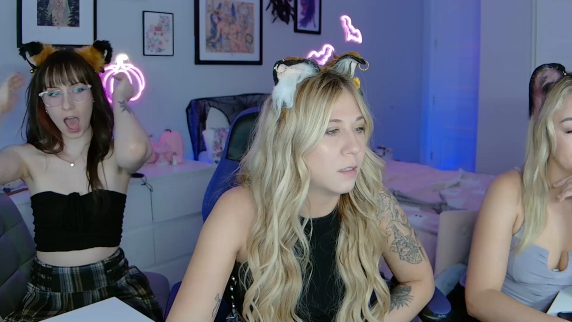 Gallery image thumbnail from MelanieRo's myfreecams stream on, 10/06/2025, 03:50 image 12 of 20