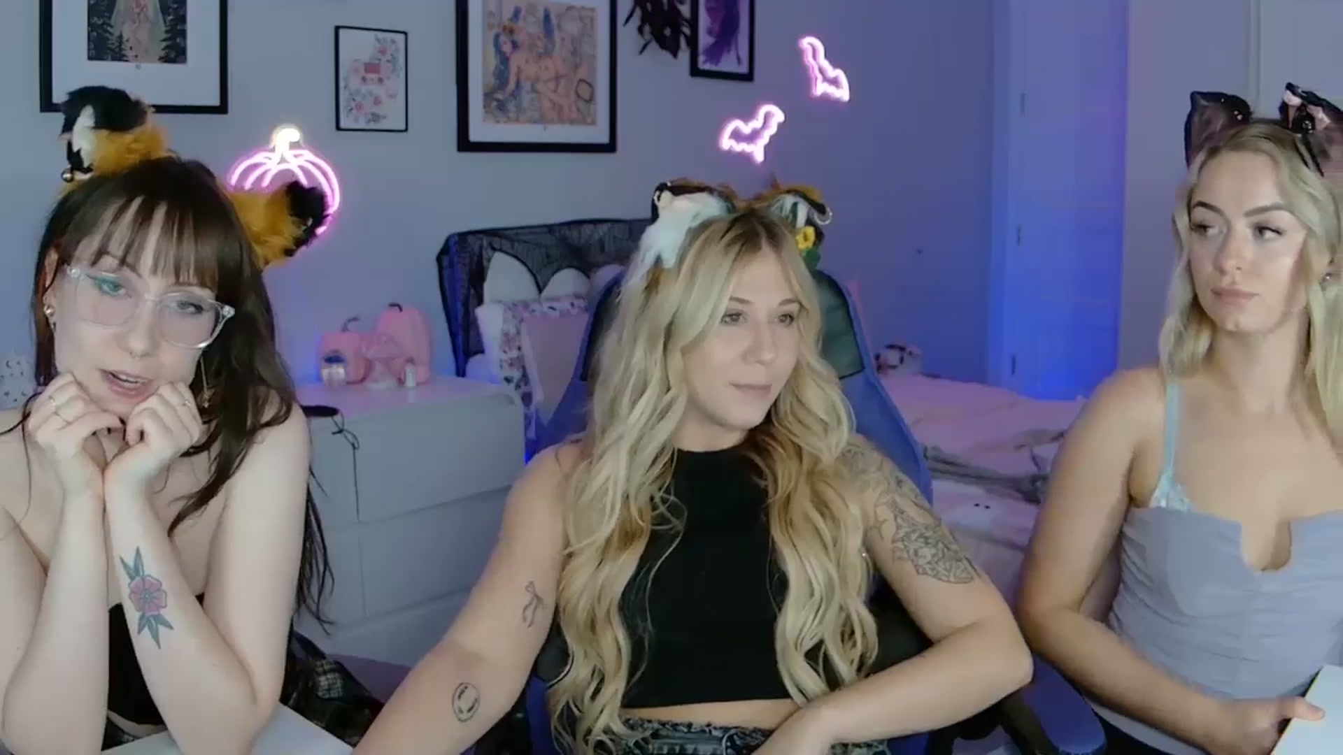 Gallery image thumbnail from MelanieRo's myfreecams stream on, 10/06/2025, 03:50 image 8 of 20
