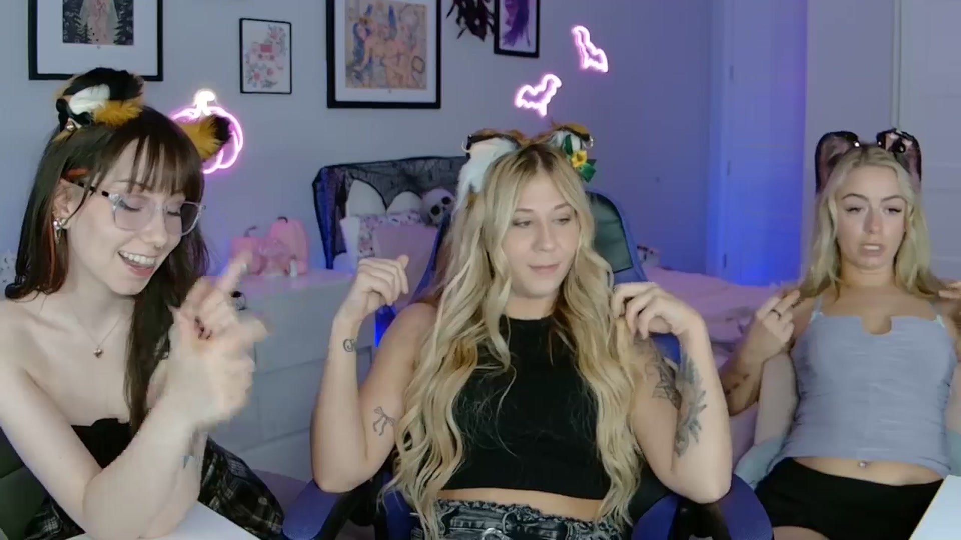 Gallery image thumbnail from MelanieRo's myfreecams stream on, 10/06/2025, 03:50 image 10 of 20