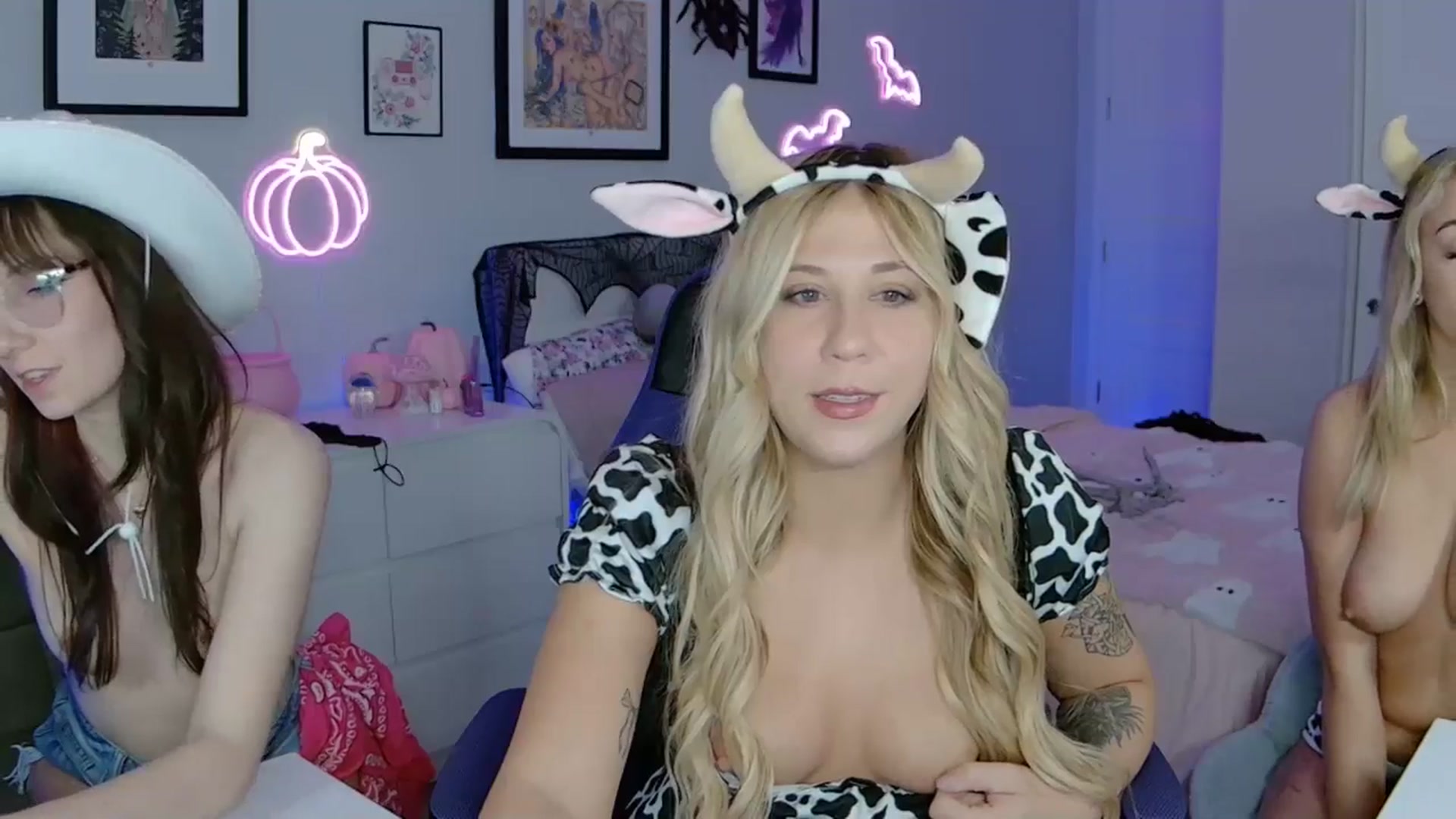 Gallery image thumbnail from MelanieRo's myfreecams stream on, 10/06/2025, 05:10 image 13 of 20