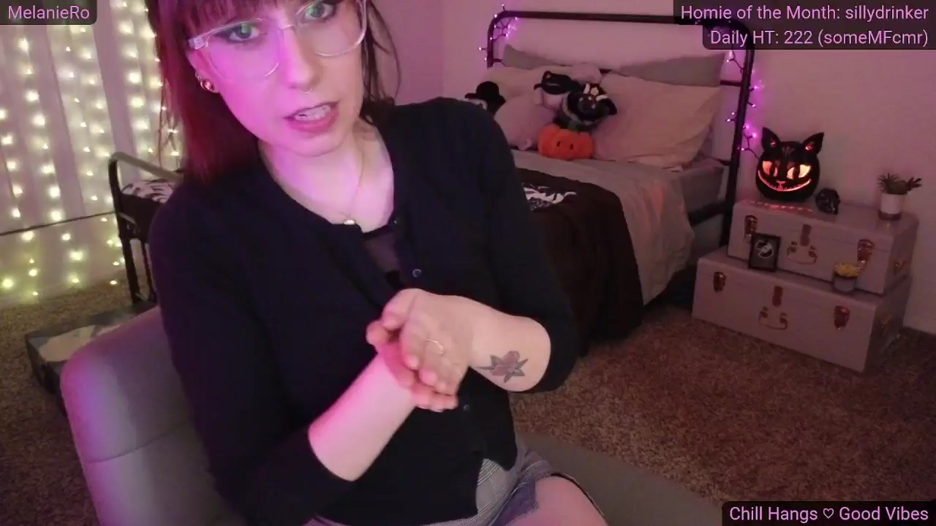 Gallery image thumbnail from MelanieRo's myfreecams stream on, 10/30/2025, 06:23 image 12 of 20