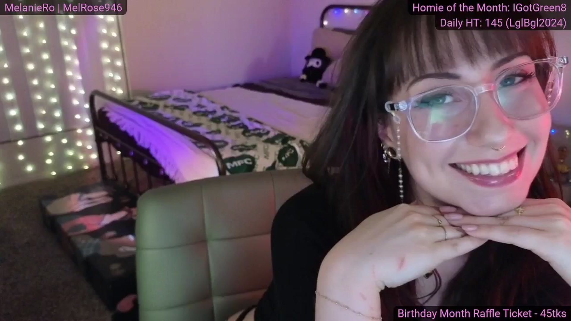Gallery image thumbnail from MelanieRo's myfreecams stream on, 11/24/2025, 07:33 image 4 of 20