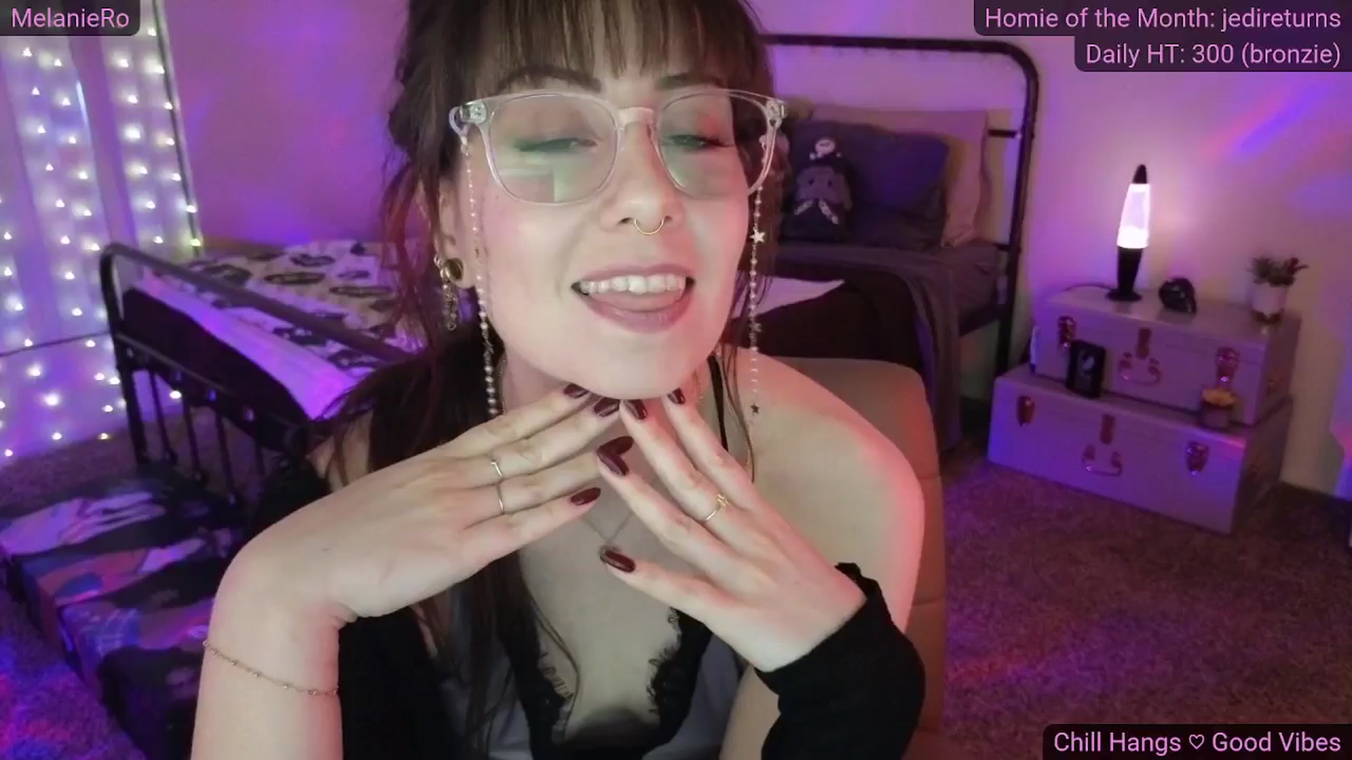 Gallery image thumbnail from MelanieRo's myfreecams stream on, 12/05/2025, 06:03 image 13 of 20