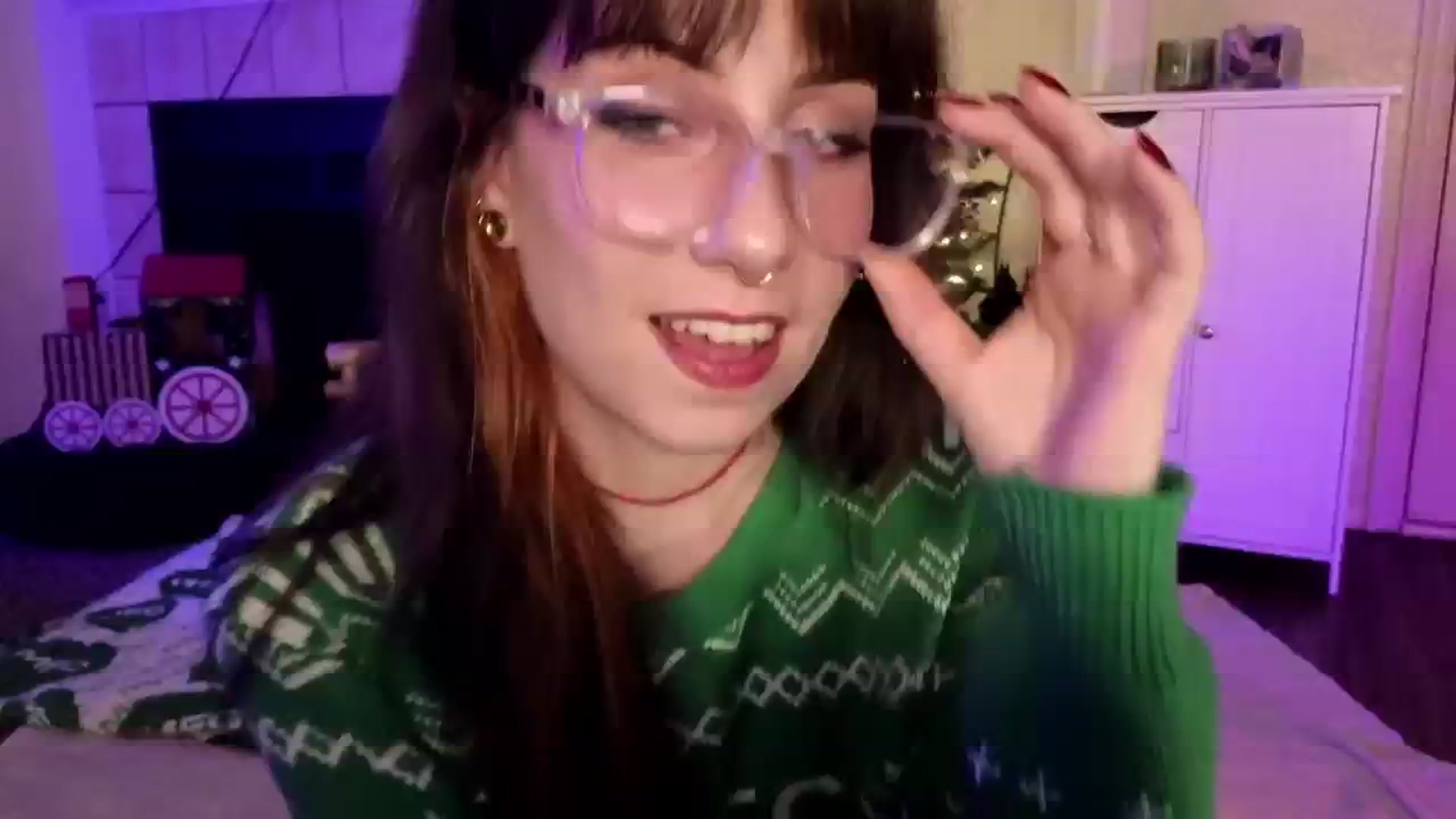 Gallery image thumbnail from MelanieRo's myfreecams stream on, 12/22/2025, 07:00 image 1 of 20