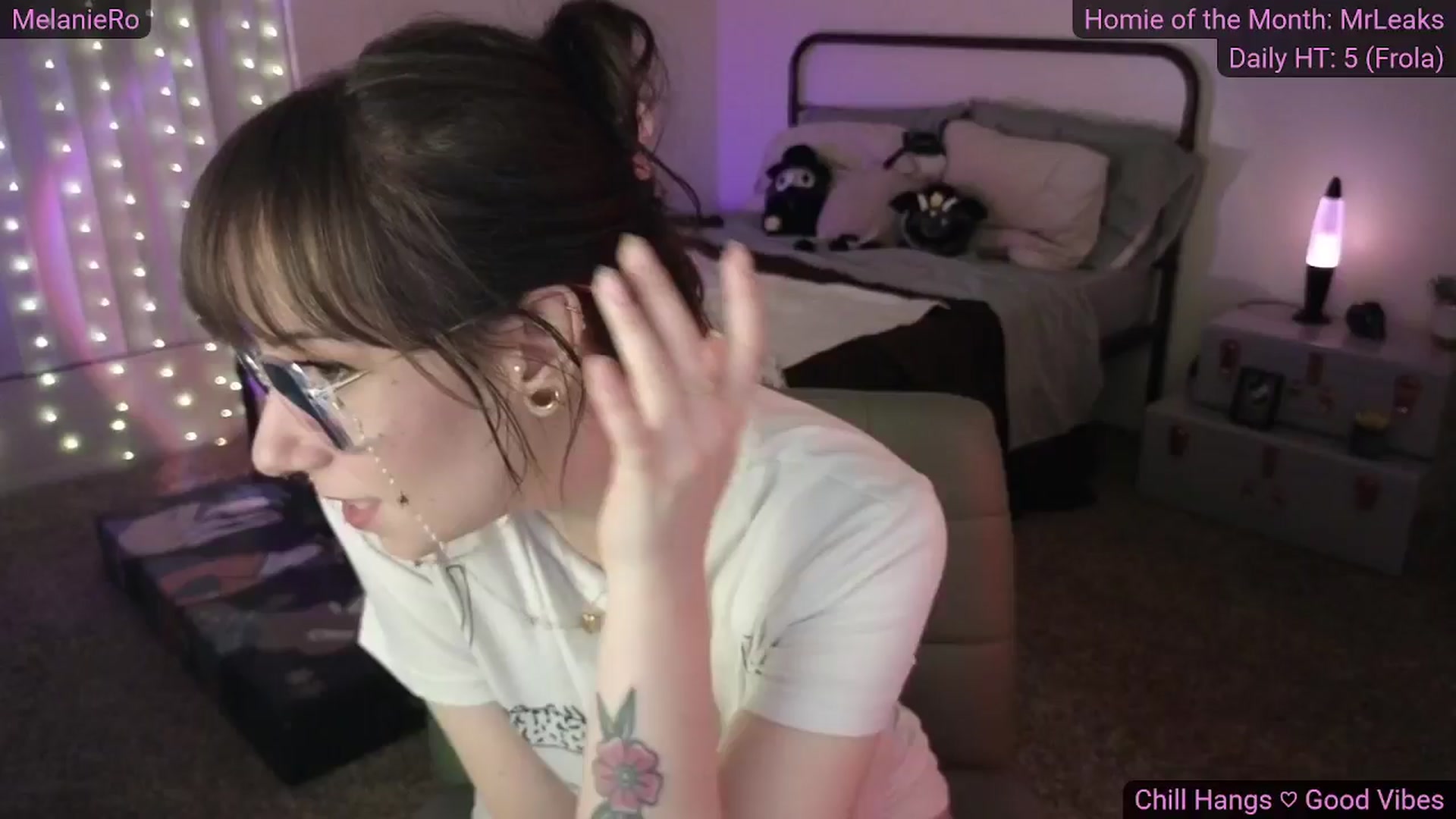 Gallery image thumbnail from MelanieRo's myfreecams stream on, 12/27/2025, 05:44 image 3 of 20