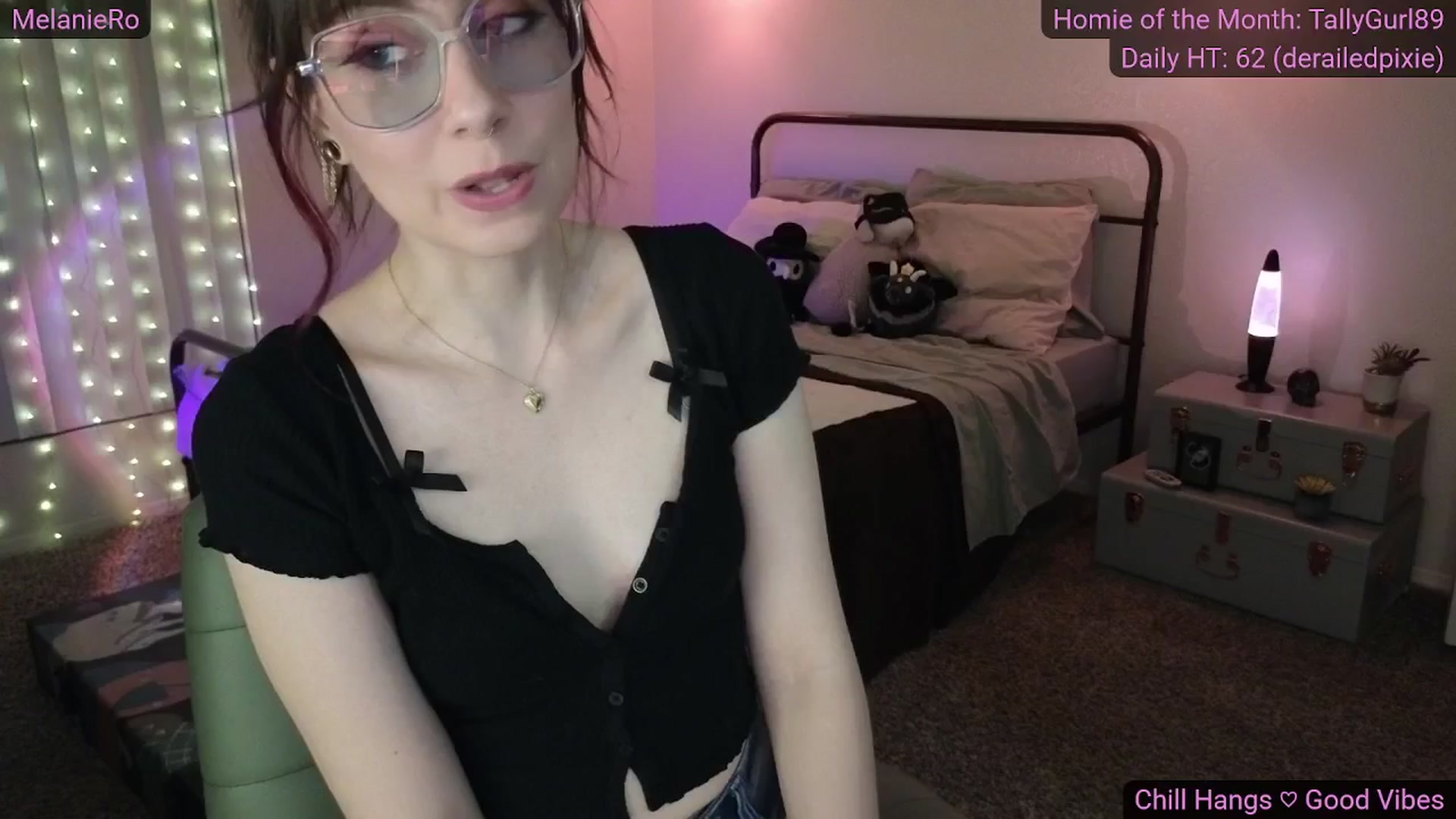 Gallery image thumbnail from MelanieRo's myfreecams stream on, 01/14/2026, 04:39 image 19 of 20