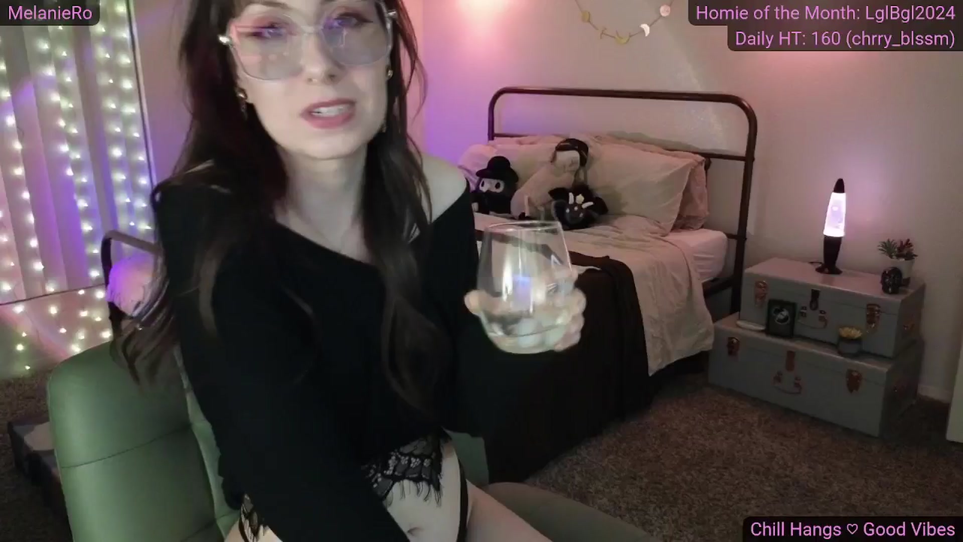 Gallery image thumbnail from MelanieRo's myfreecams stream on, 01/24/2026, 06:18 image 12 of 20