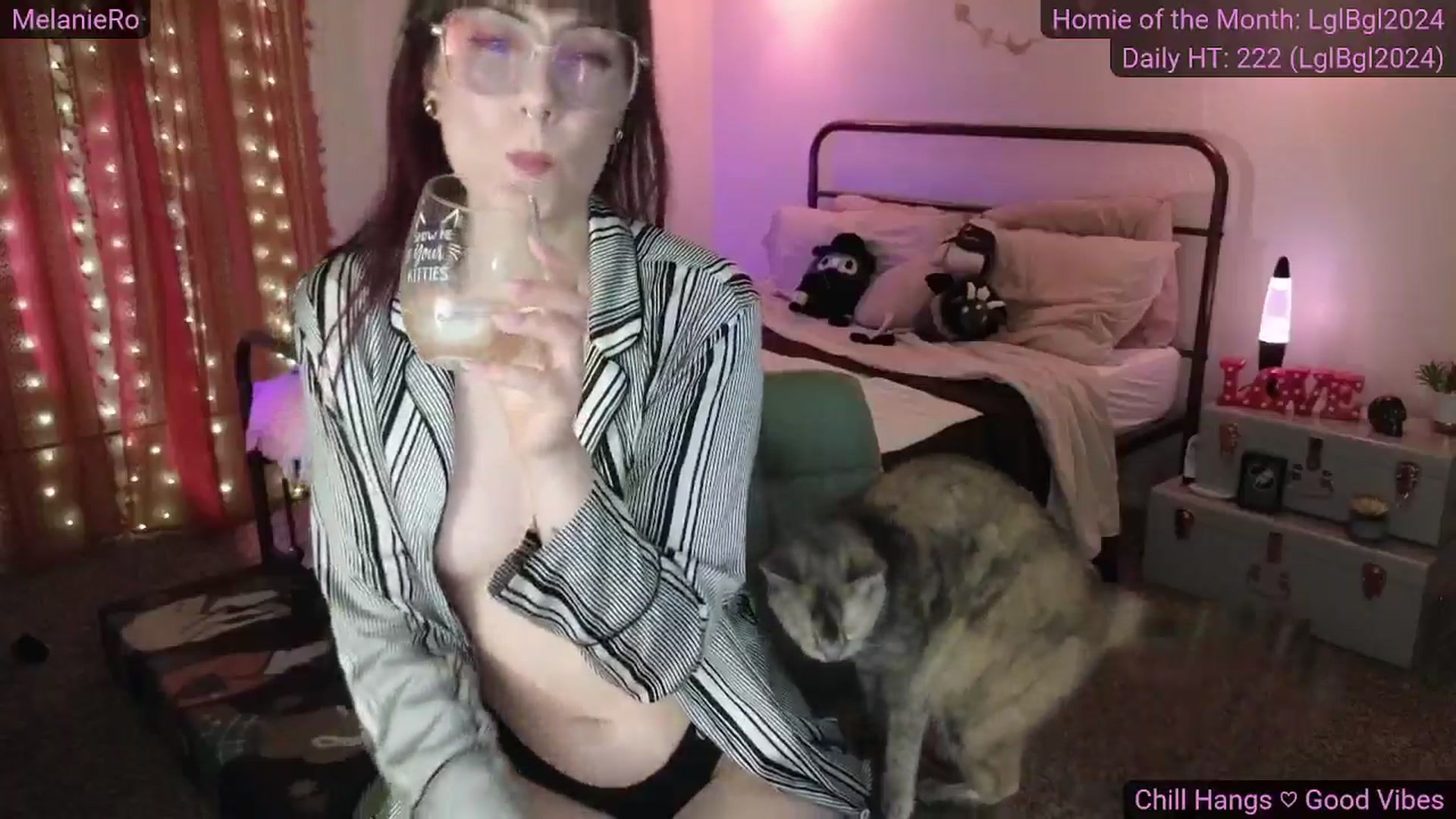 Gallery image thumbnail from MelanieRo's myfreecams stream on, 02/04/2026, 06:43 image 16 of 20