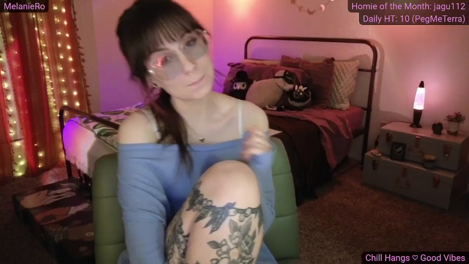Gallery image thumbnail from MelanieRo's myfreecams stream on, 04/13/2026, 03:54 image 2 of 20