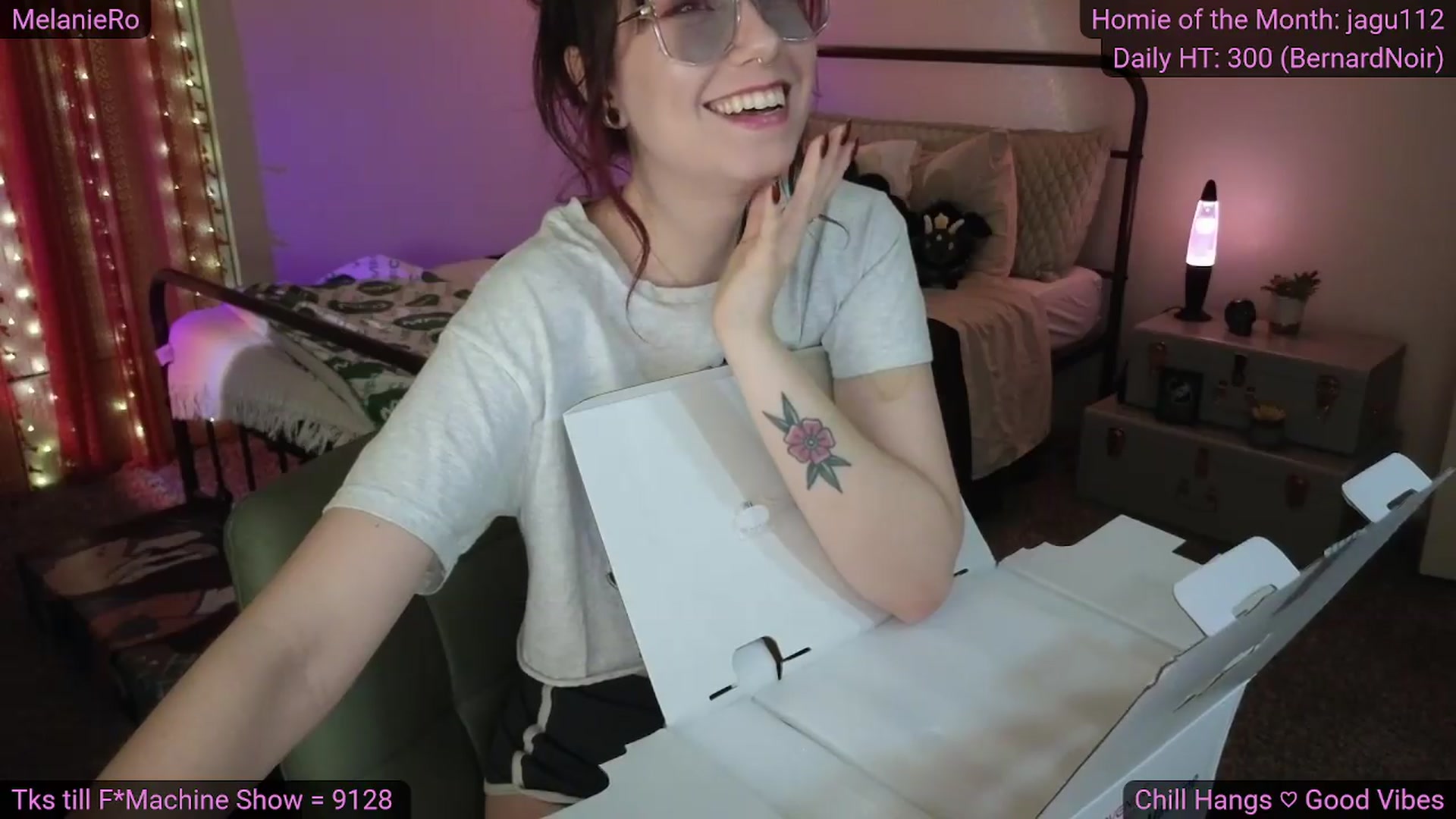 Gallery image thumbnail from MelanieRo's myfreecams stream on, 04/27/2026, 07:32 image 2 of 20