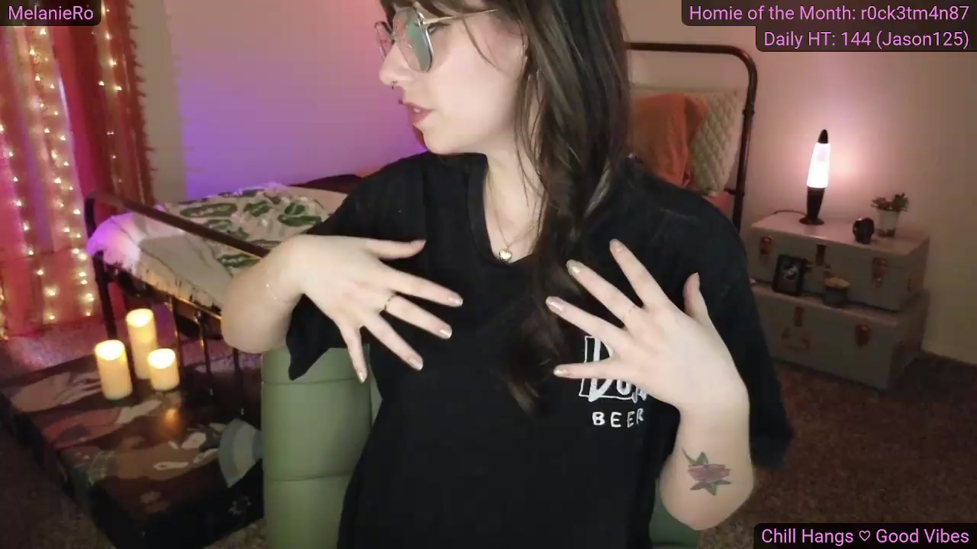 Gallery image thumbnail from MelanieRo's myfreecams stream on, 06/12/2026, 05:40 image 16 of 20