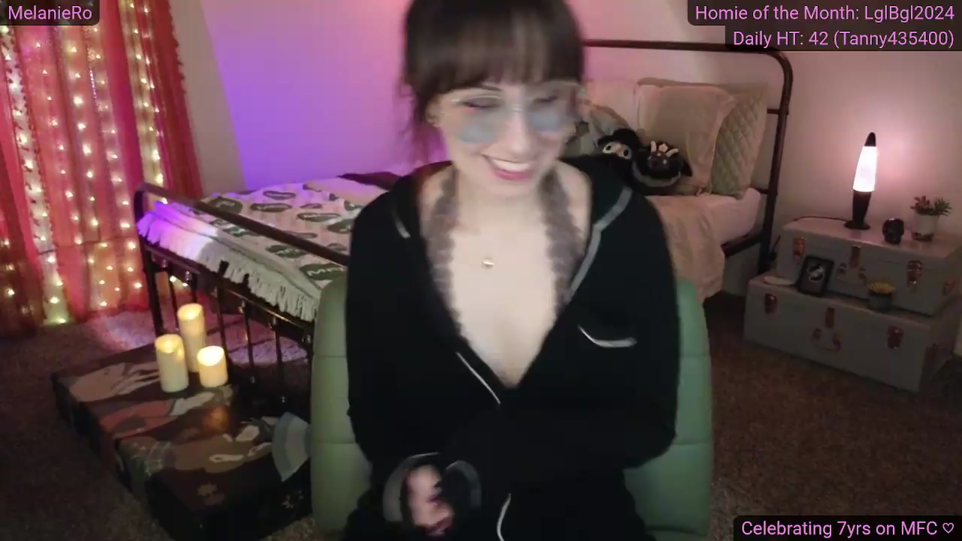 Gallery image thumbnail from MelanieRo's myfreecams stream on, 07/17/2026, 05:04 image 10 of 20