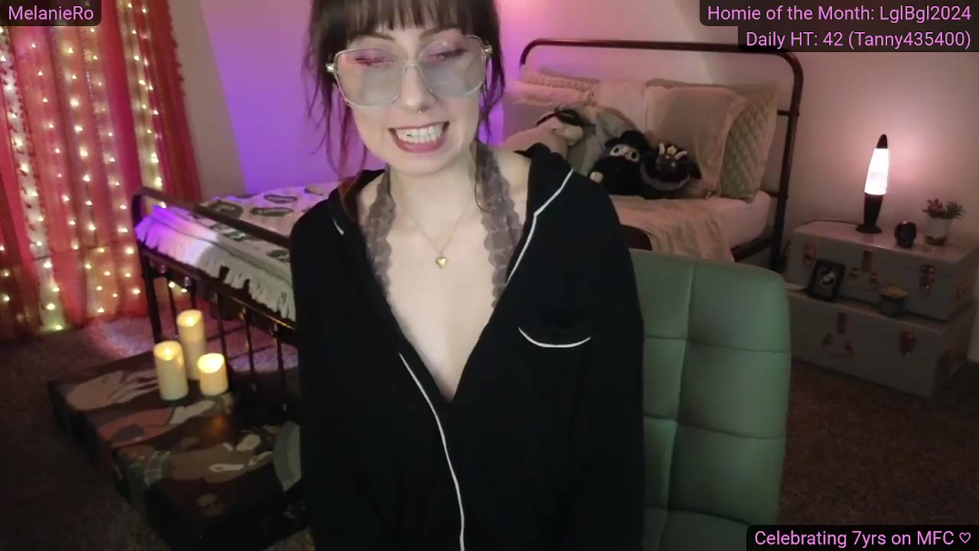 Gallery image thumbnail from MelanieRo's myfreecams stream on, 07/17/2026, 05:04 image 11 of 20