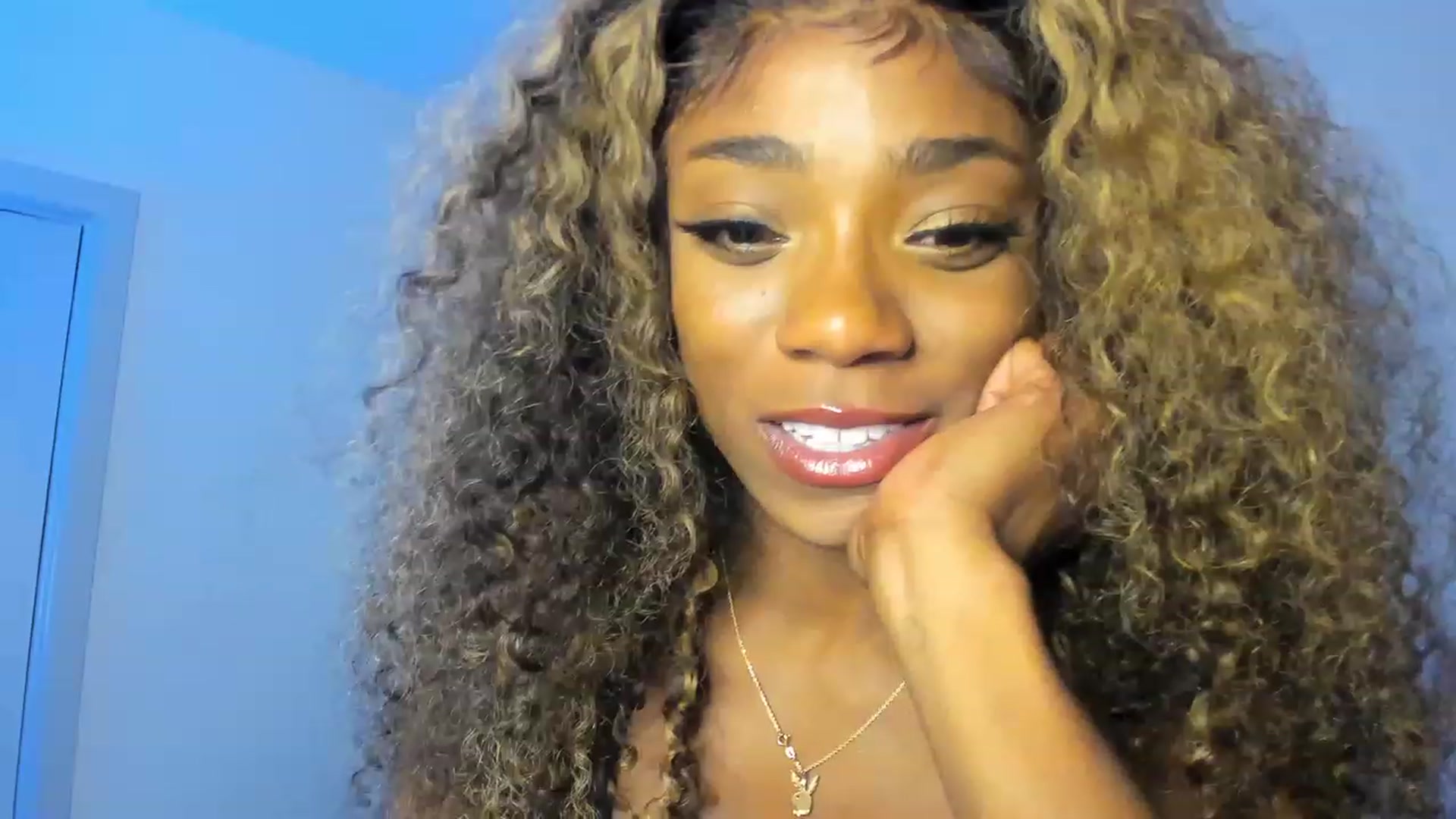 Gallery image thumbnail from MelaninMelani's myfreecams stream on, 06/06/2023, 10:12 image 15 of 20