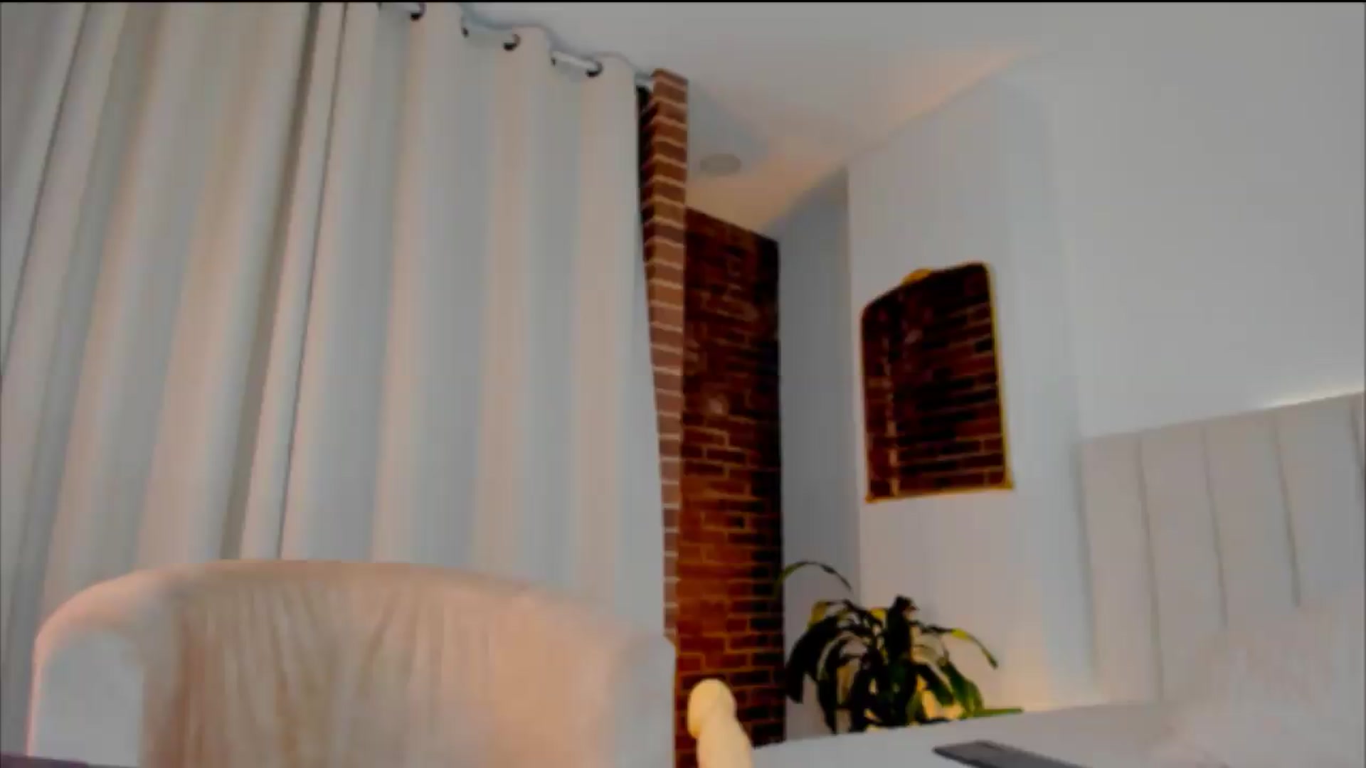 Gallery image thumbnail from Melany_parker's myfreecams stream on, 05/12/2026, 01:04 image 20 of 20