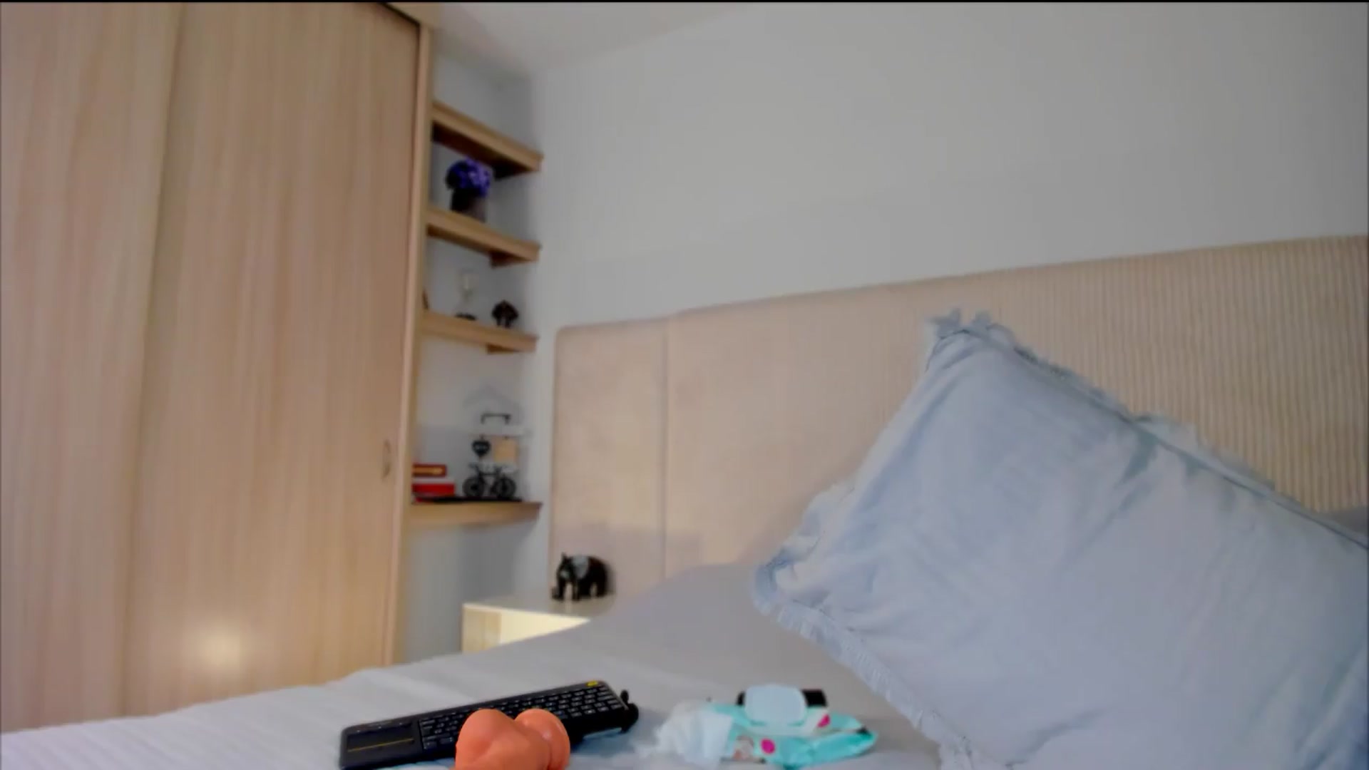 Gallery image thumbnail from Melany_parker's myfreecams stream on, 08/25/2026, 01:07 image 17 of 20