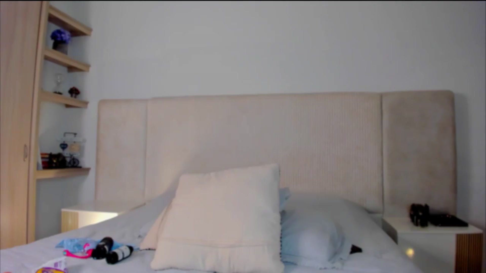 Gallery image thumbnail from Melany_parker's myfreecams stream on, 09/13/2026, 03:26 image 16 of 20