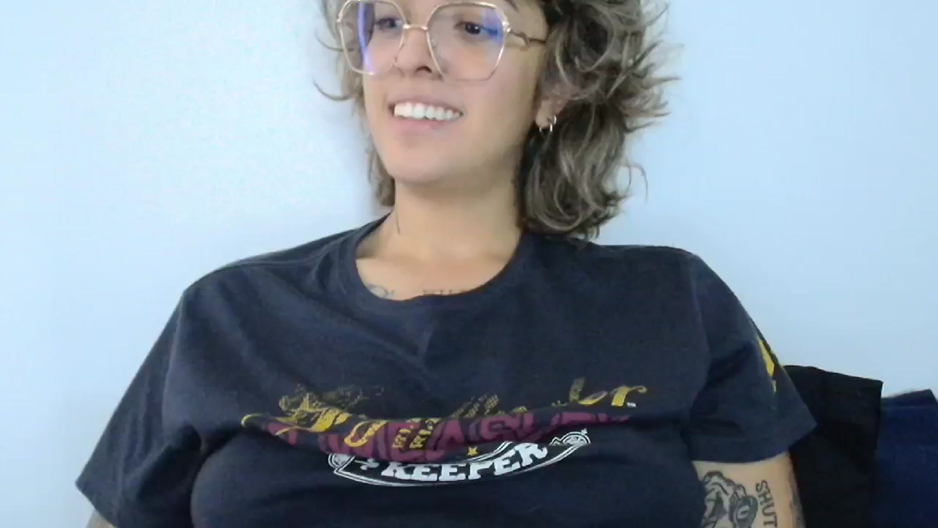 Gallery image thumbnail from MelbourneVIC's myfreecams stream on, 07/15/2024, 17:09 image 19 of 20