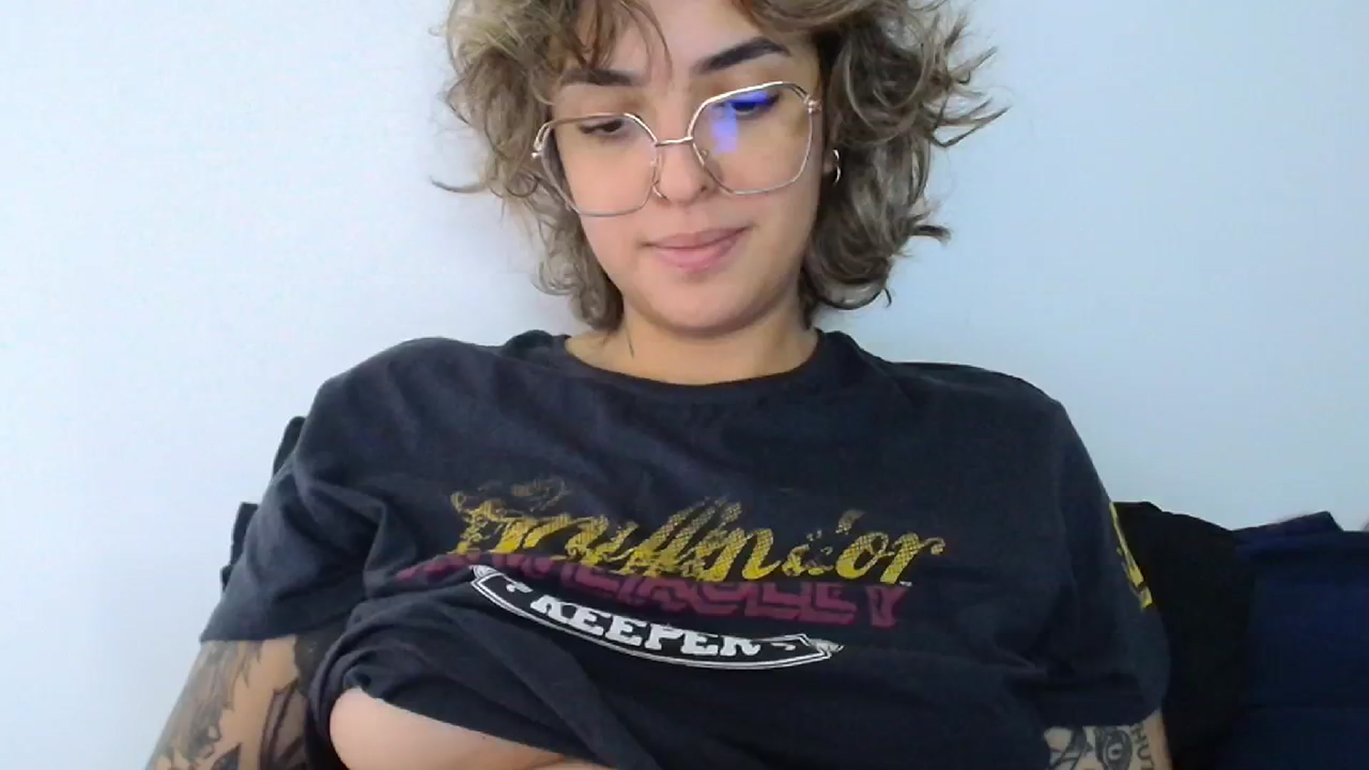Gallery image thumbnail from MelbourneVIC's myfreecams stream on, 07/15/2024, 17:09 image 1 of 20