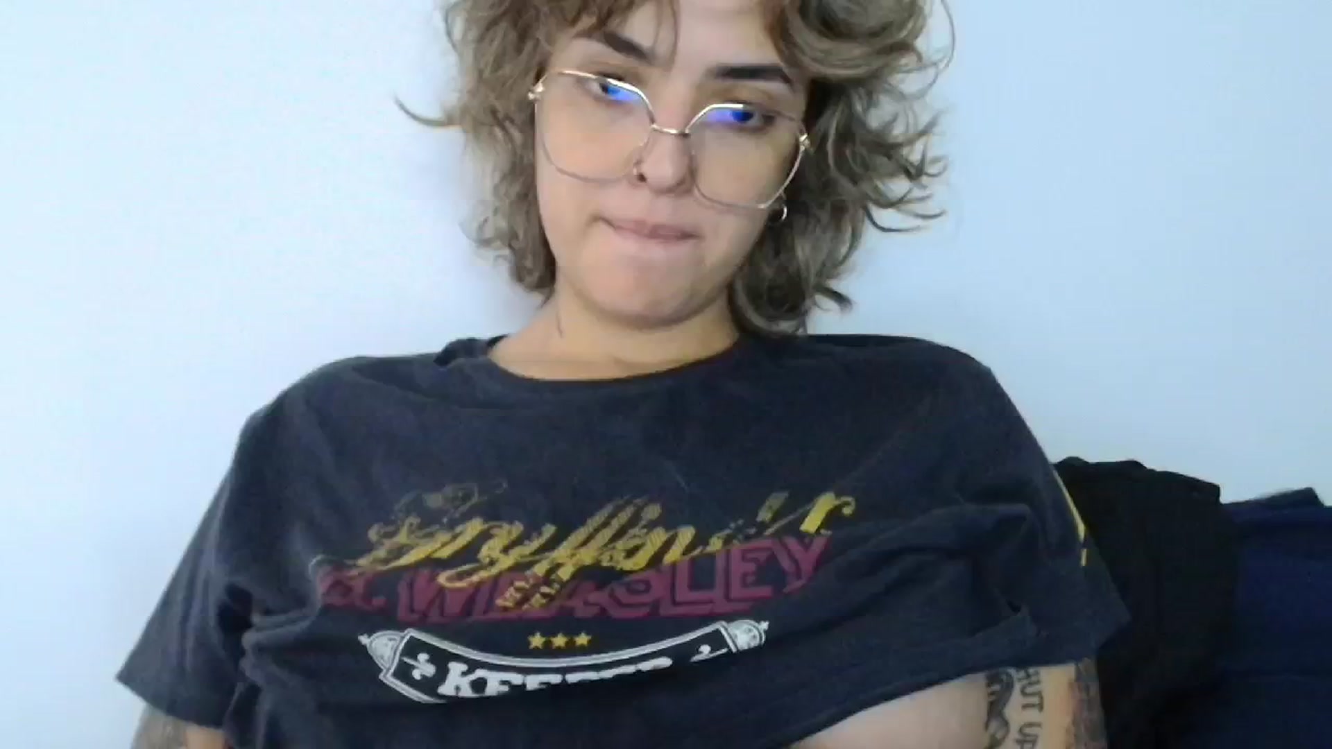 Gallery image thumbnail from MelbourneVIC's myfreecams stream on, 07/15/2024, 17:09 image 5 of 20
