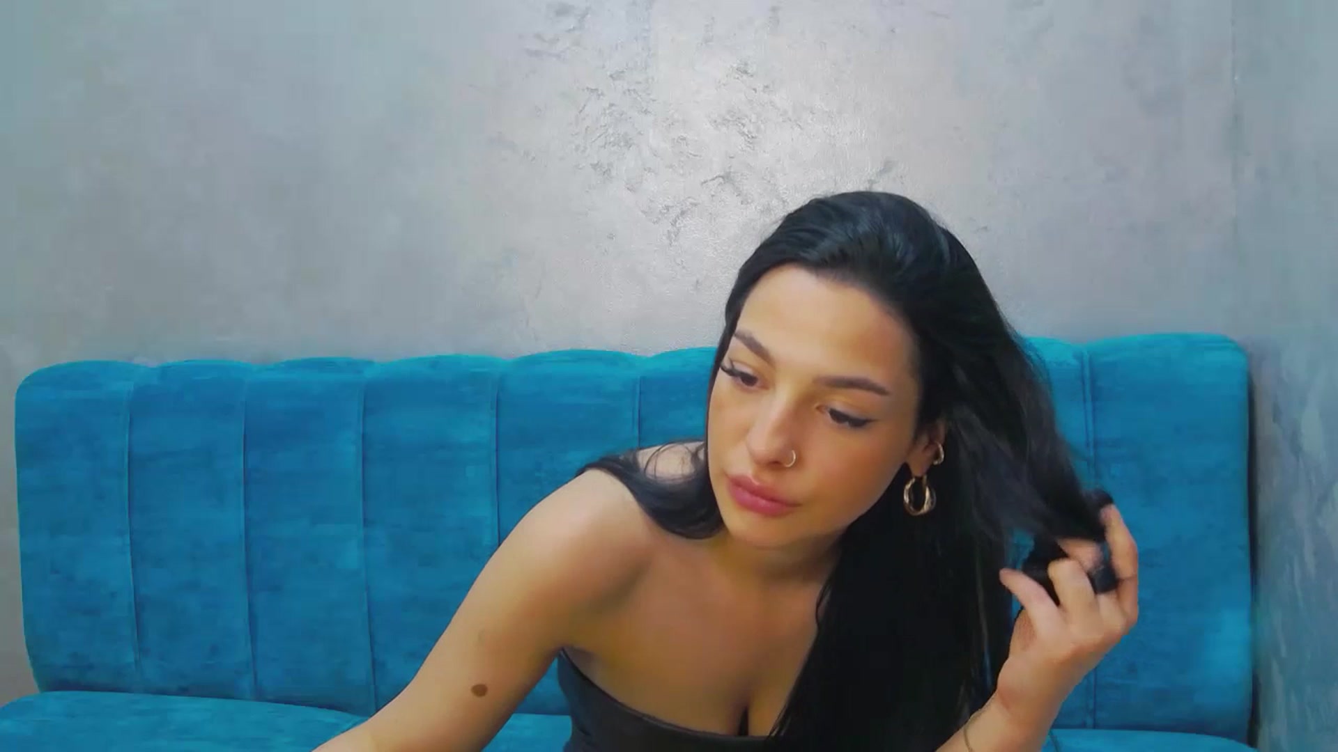 Gallery image thumbnail from MeliMelody's myfreecams stream on, 04/19/2024, 13:55 image 13 of 20