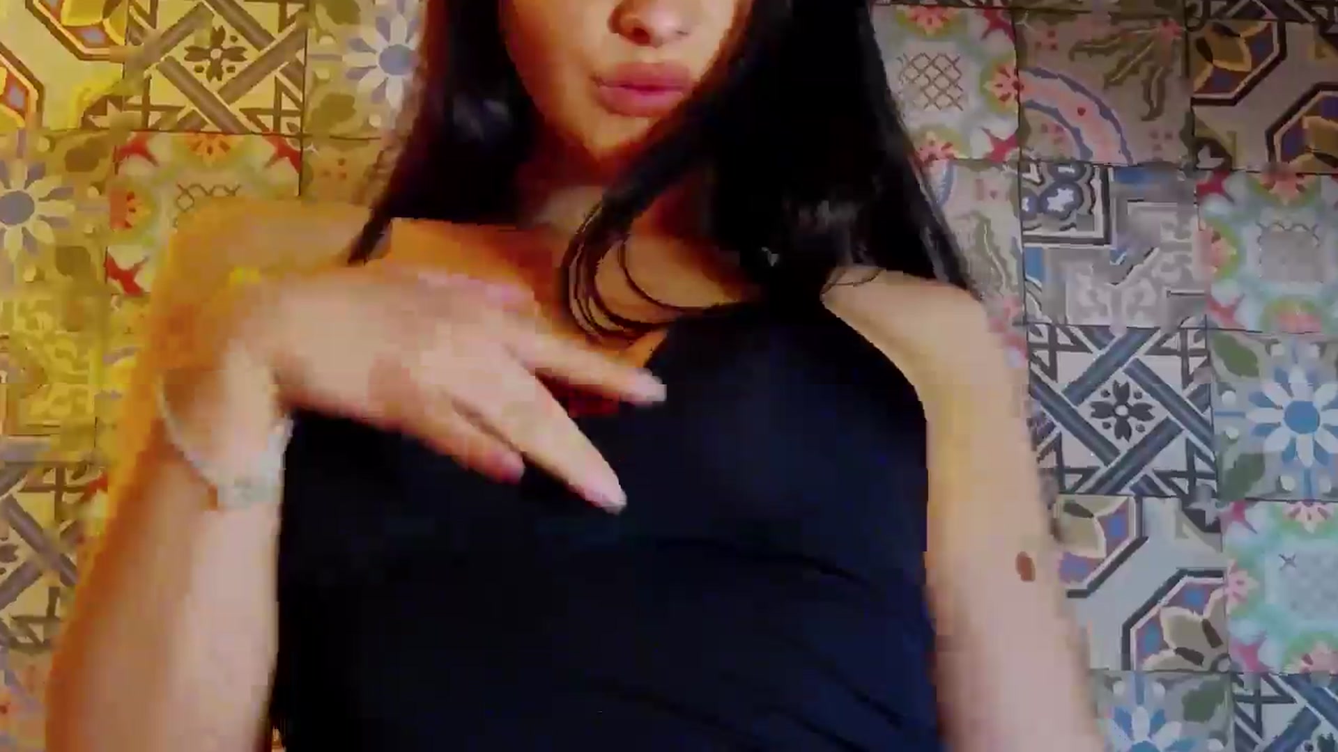 Gallery image thumbnail from MeliMelody's myfreecams stream on, 05/13/2024, 19:41 image 5 of 20