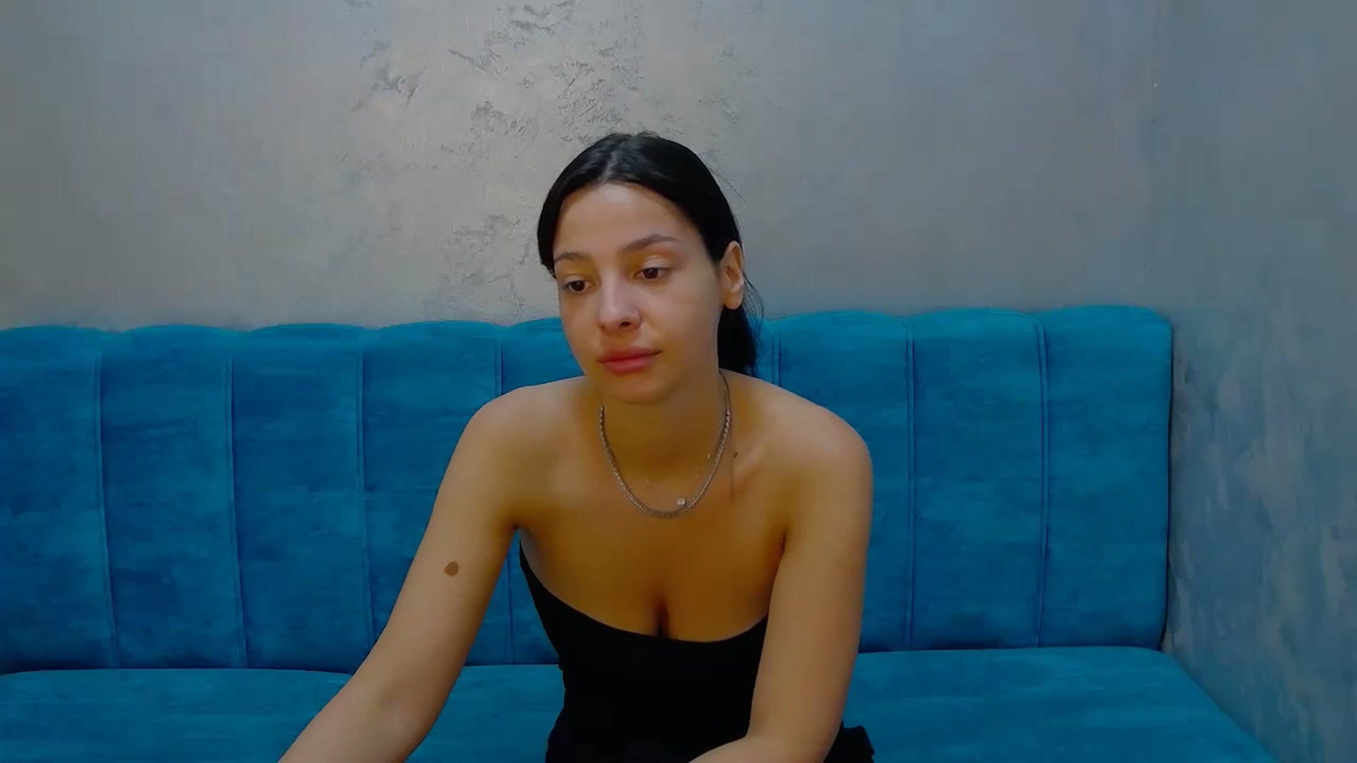 Gallery image thumbnail from MeliMelody's myfreecams stream on, 06/16/2024, 13:48 image 7 of 20