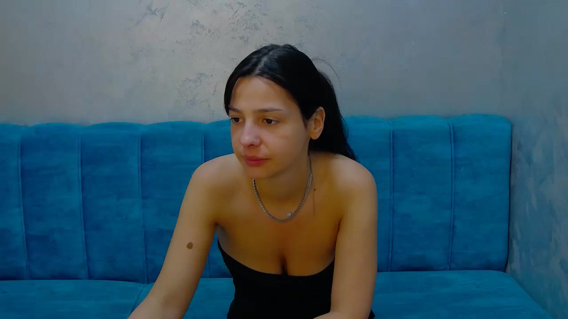 Gallery image thumbnail from MeliMelody's myfreecams stream on, 06/16/2024, 13:48 image 3 of 20
