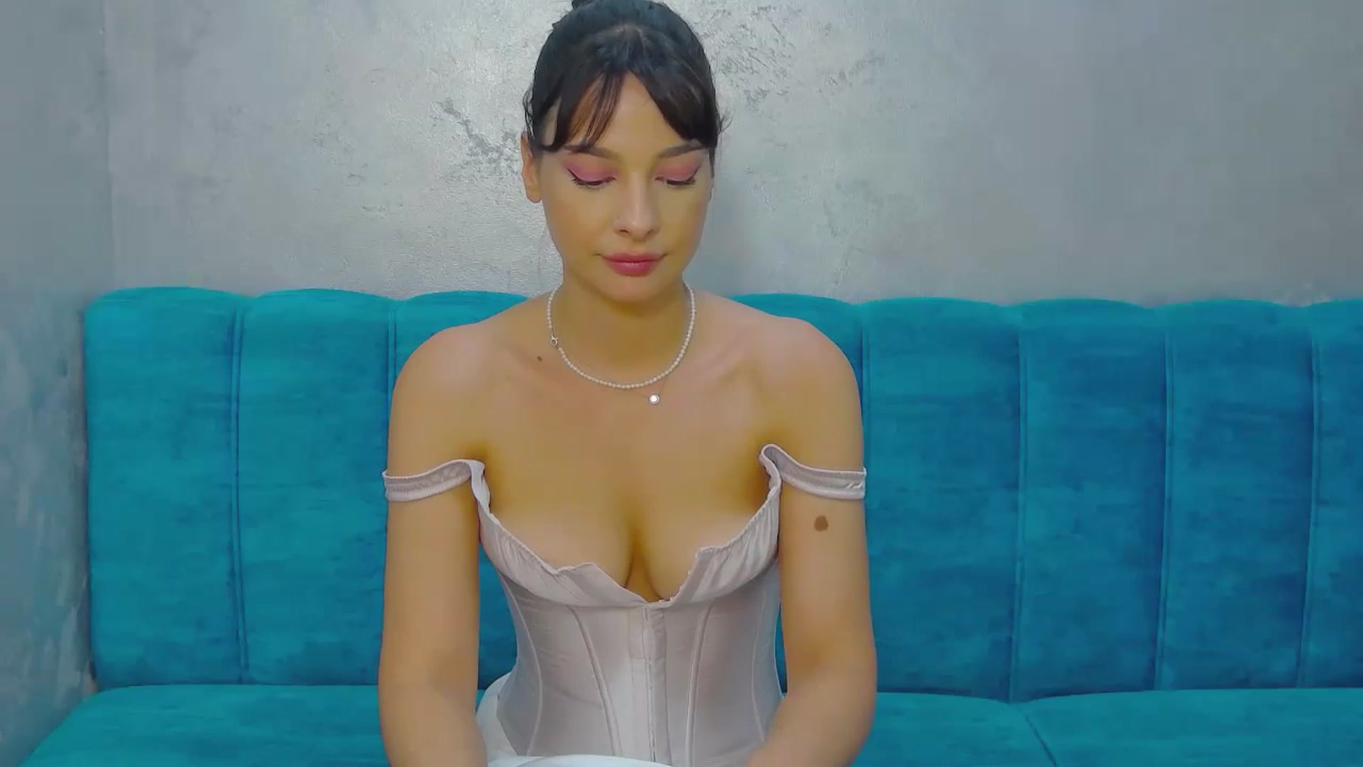 Gallery image thumbnail from MeliMelody's myfreecams stream on, 07/02/2024, 18:45 image 17 of 20