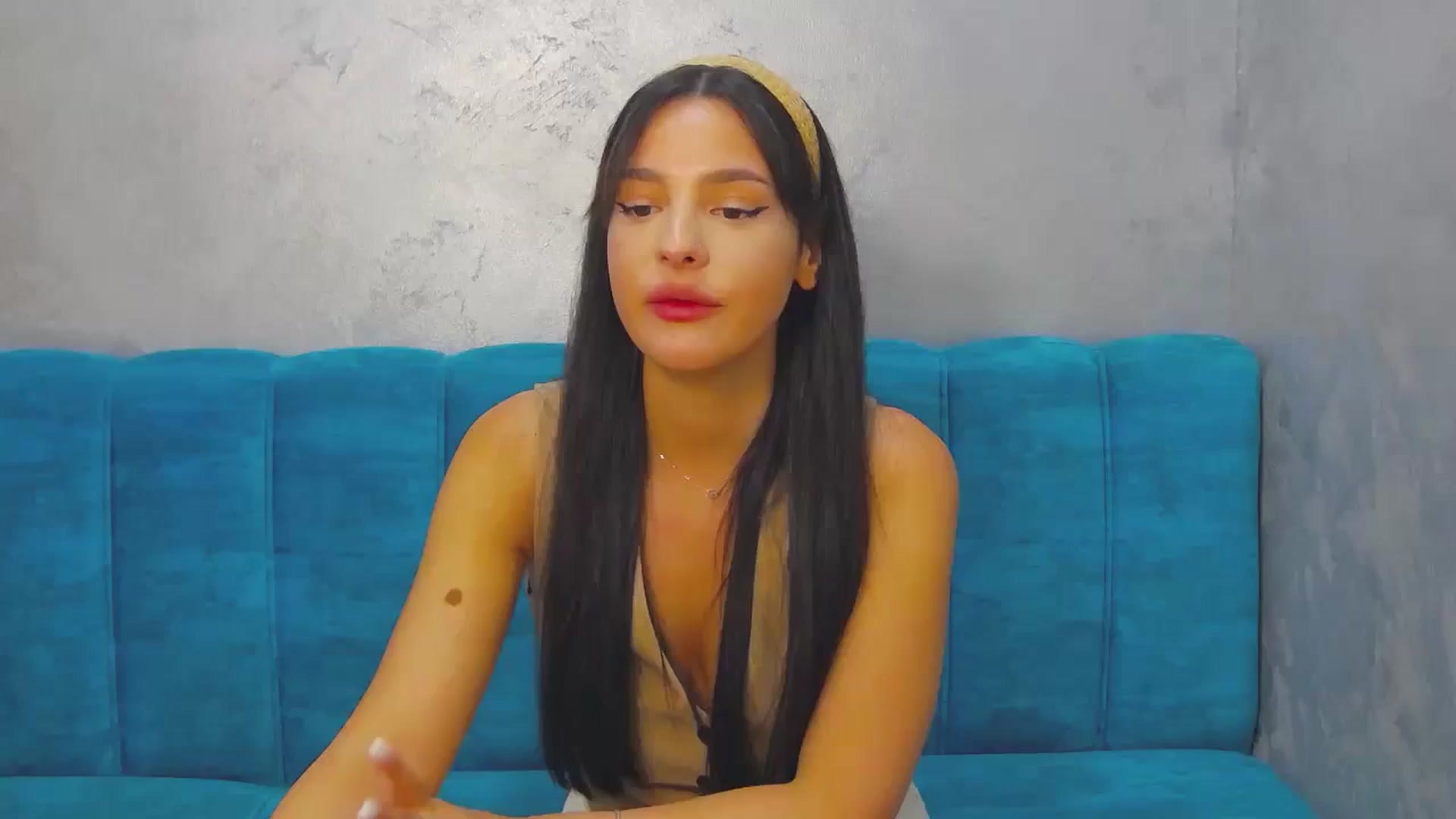 Gallery image thumbnail from MeliMelody's myfreecams stream on, 07/10/2024, 17:24 image 1 of 20