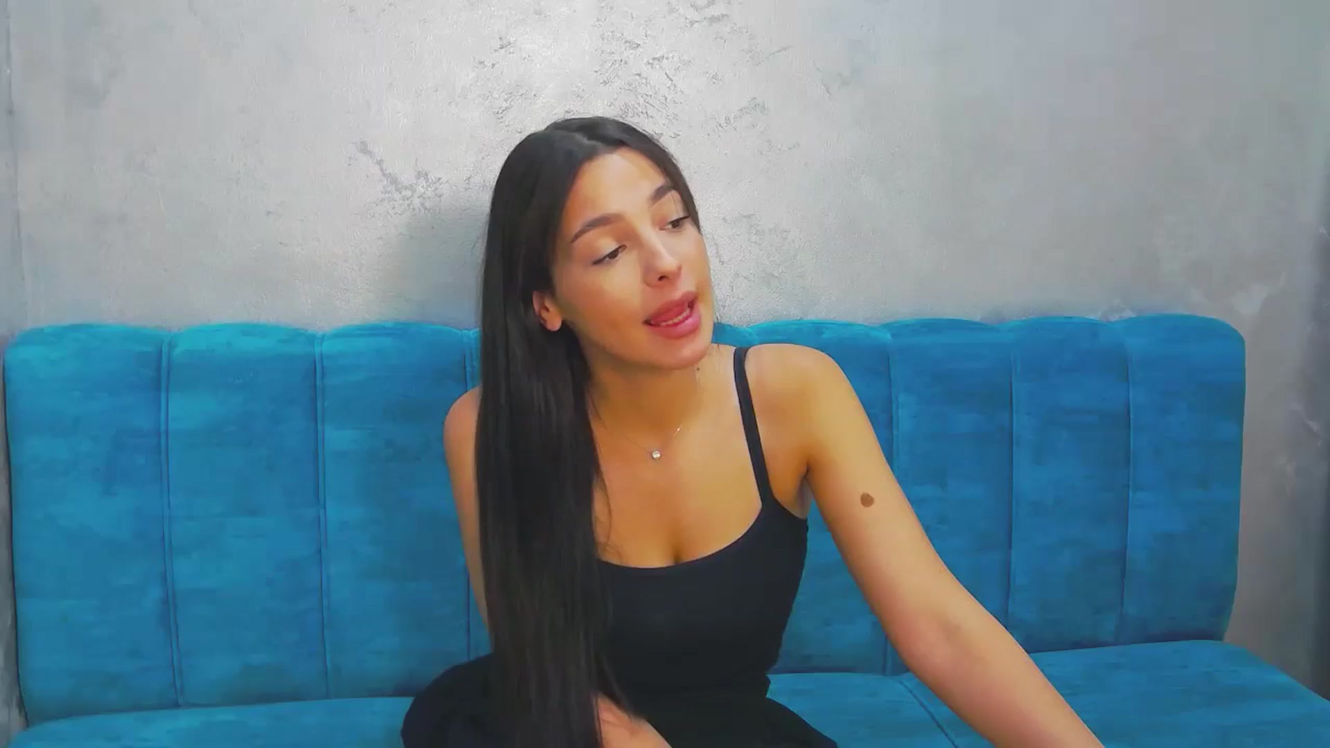 Gallery image thumbnail from MeliMelody's myfreecams stream on, 07/15/2024, 15:09 image 1 of 20