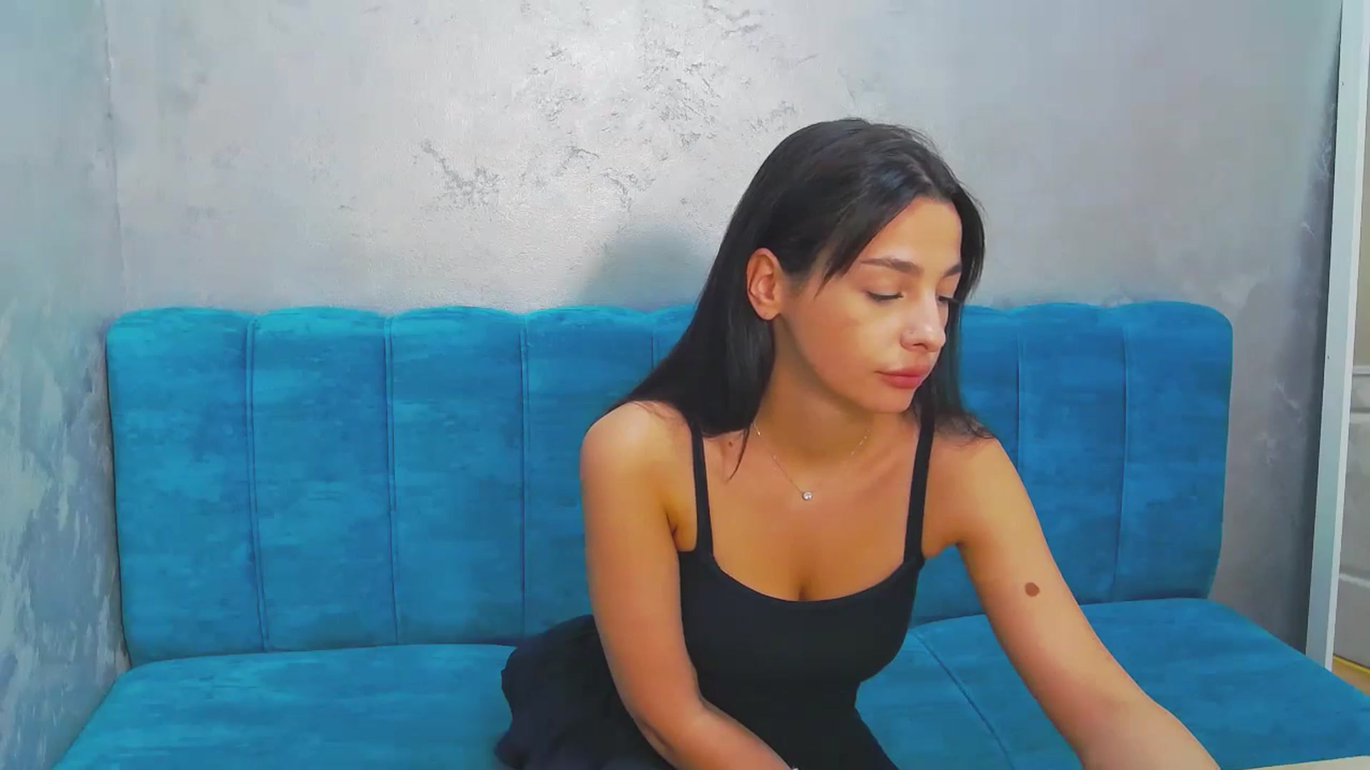 Gallery image thumbnail from MeliMelody's myfreecams stream on, 07/15/2024, 15:09 image 16 of 20
