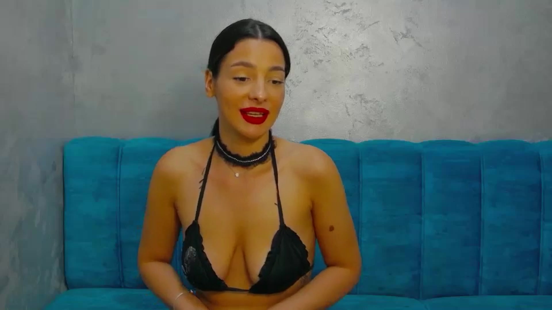 Gallery image thumbnail from MeliMelody's myfreecams stream on, 07/17/2024, 14:59 image 17 of 20