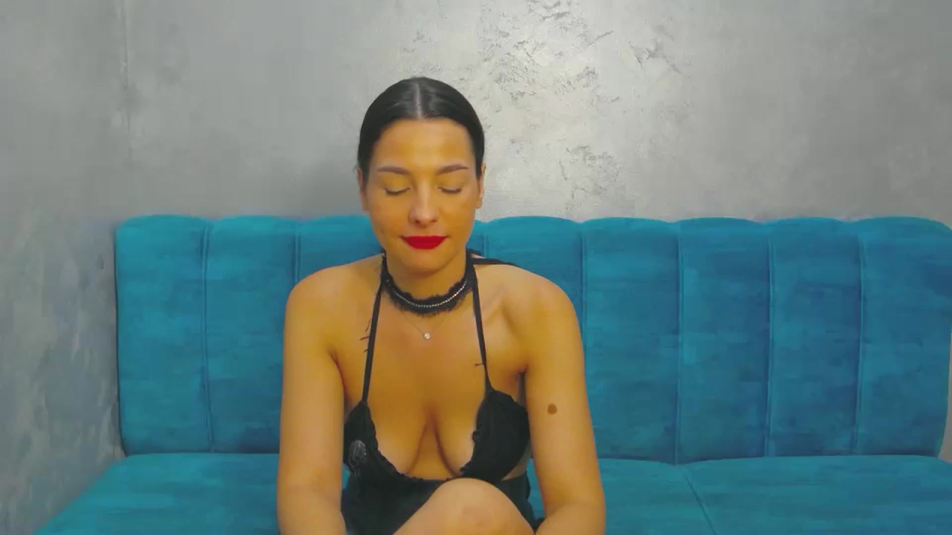 Gallery image thumbnail from MeliMelody's myfreecams stream on, 07/17/2024, 19:03 image 3 of 20