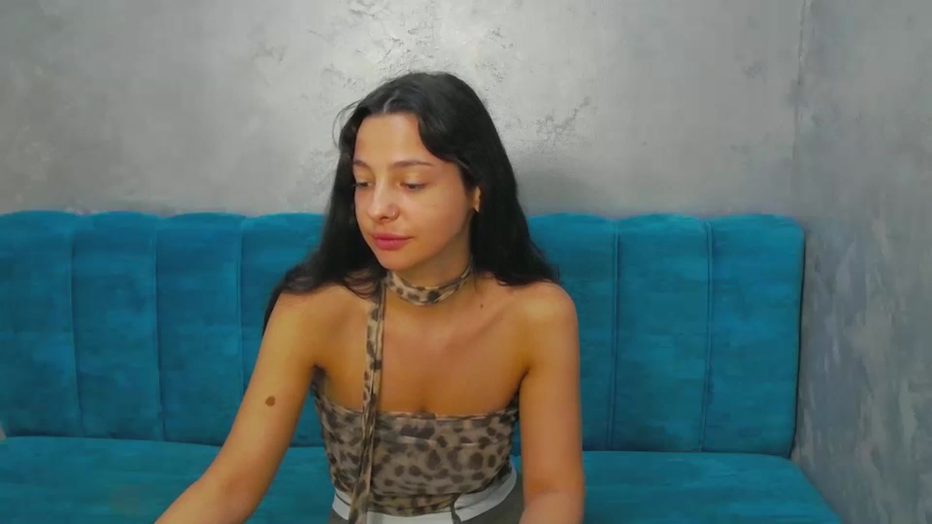 Gallery image thumbnail from MeliMelody's myfreecams stream on, 07/21/2024, 17:56 image 13 of 20