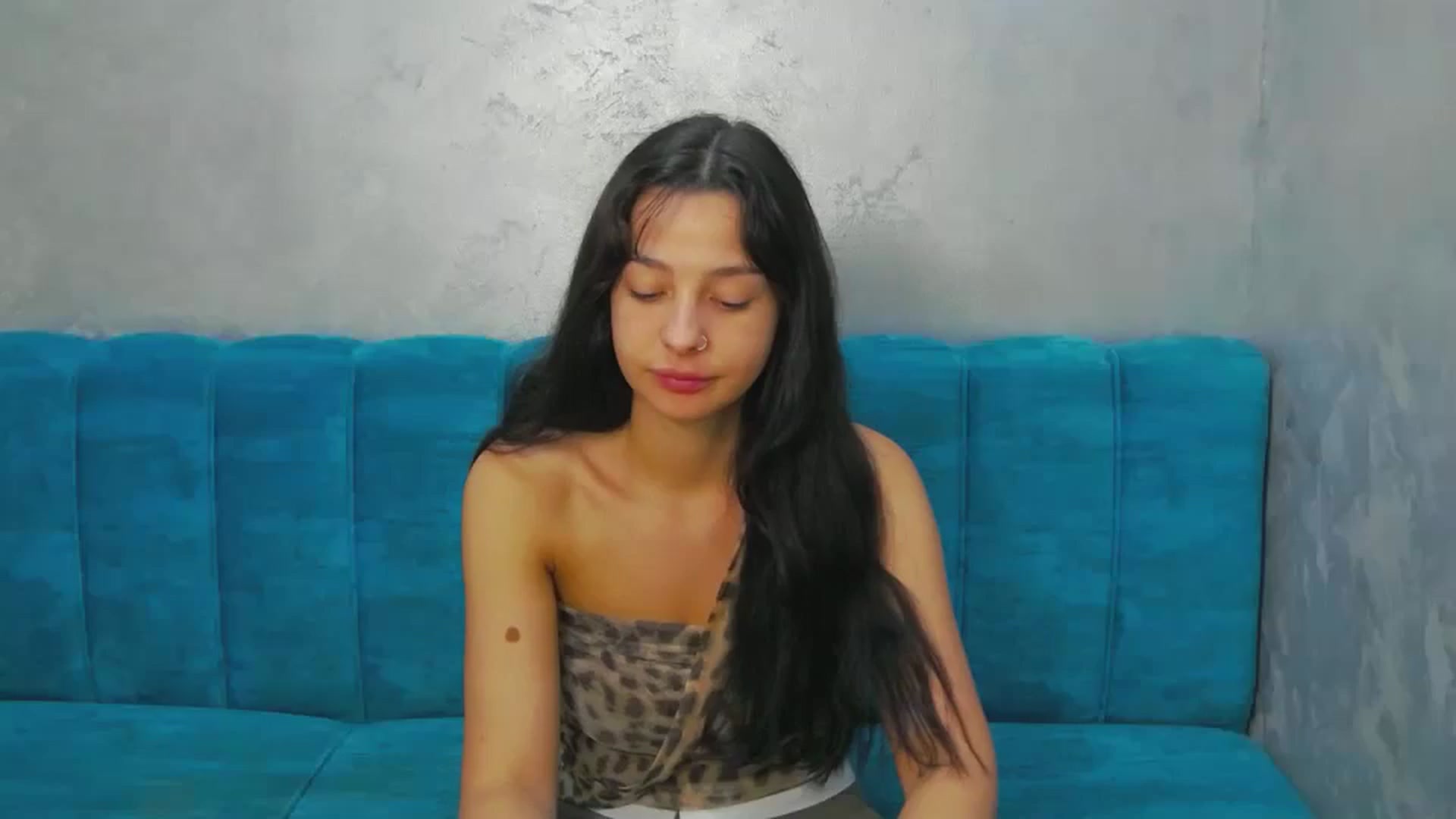 Gallery image thumbnail from MeliMelody's myfreecams stream on, 07/21/2024, 19:56 image 6 of 20