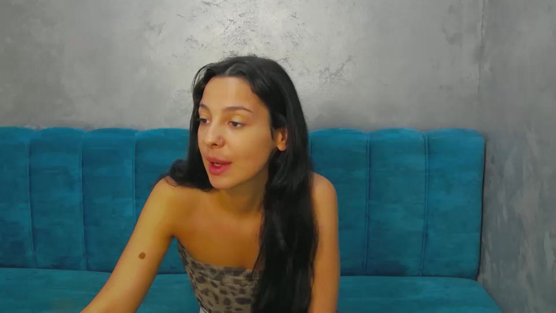 Gallery image thumbnail from MeliMelody's myfreecams stream on, 07/21/2024, 19:56 image 13 of 20