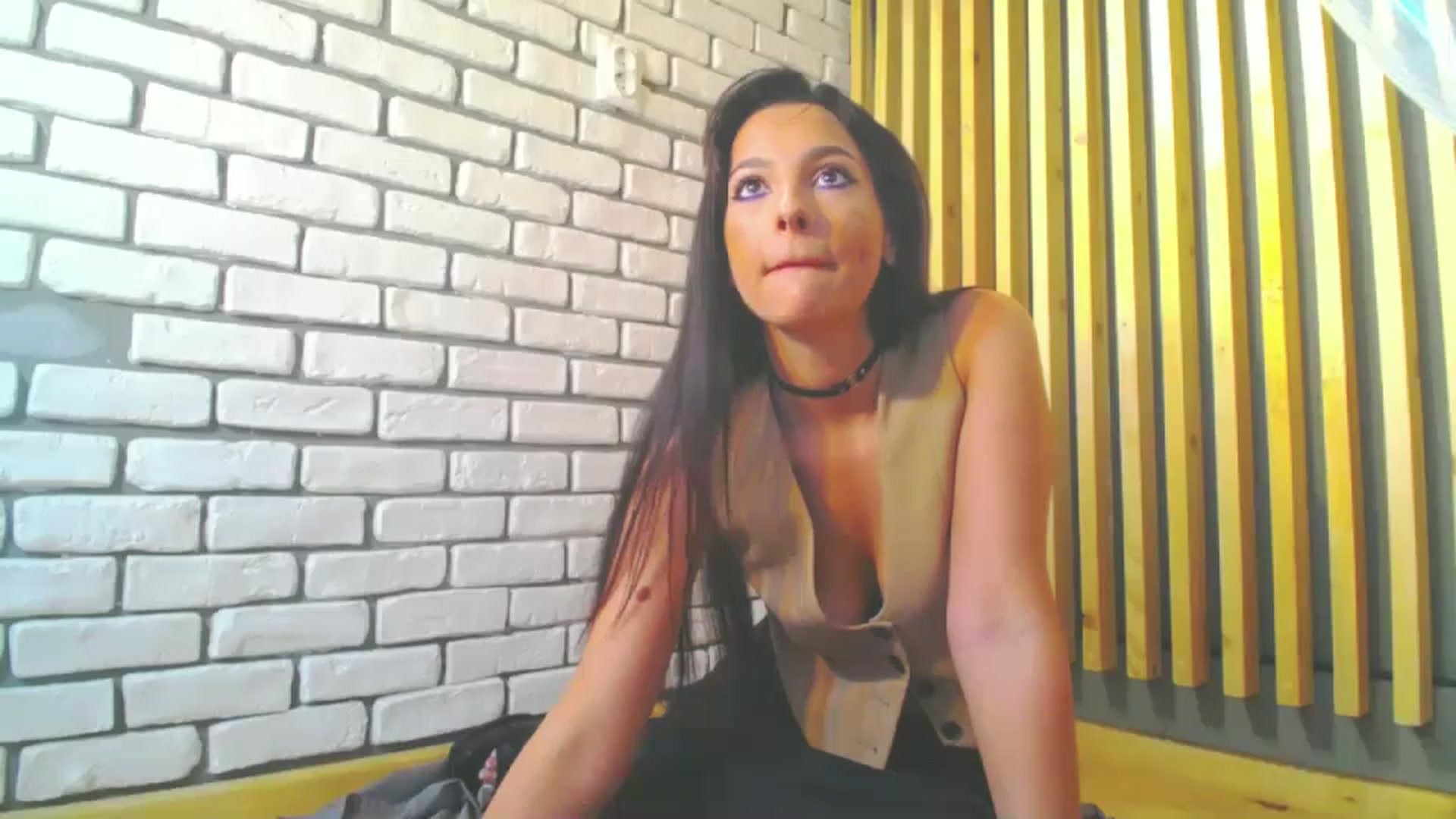 Gallery image thumbnail from MeliMelody's myfreecams stream on, 07/23/2024, 12:45 image 5 of 20